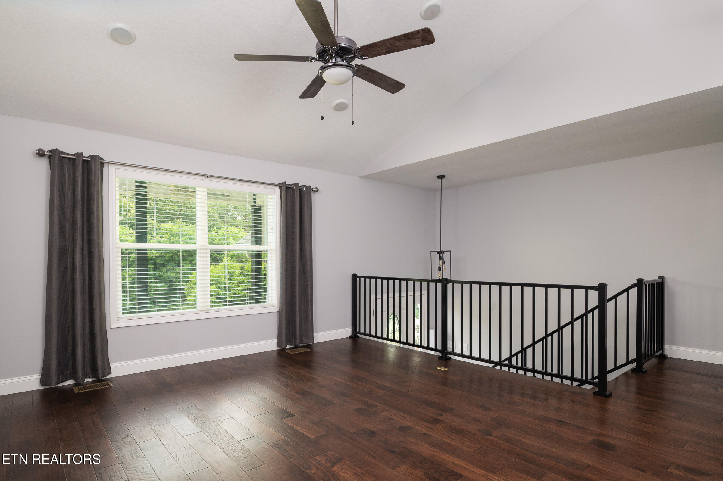7090 Loudon Ridge Road Lenoir City TN 37771