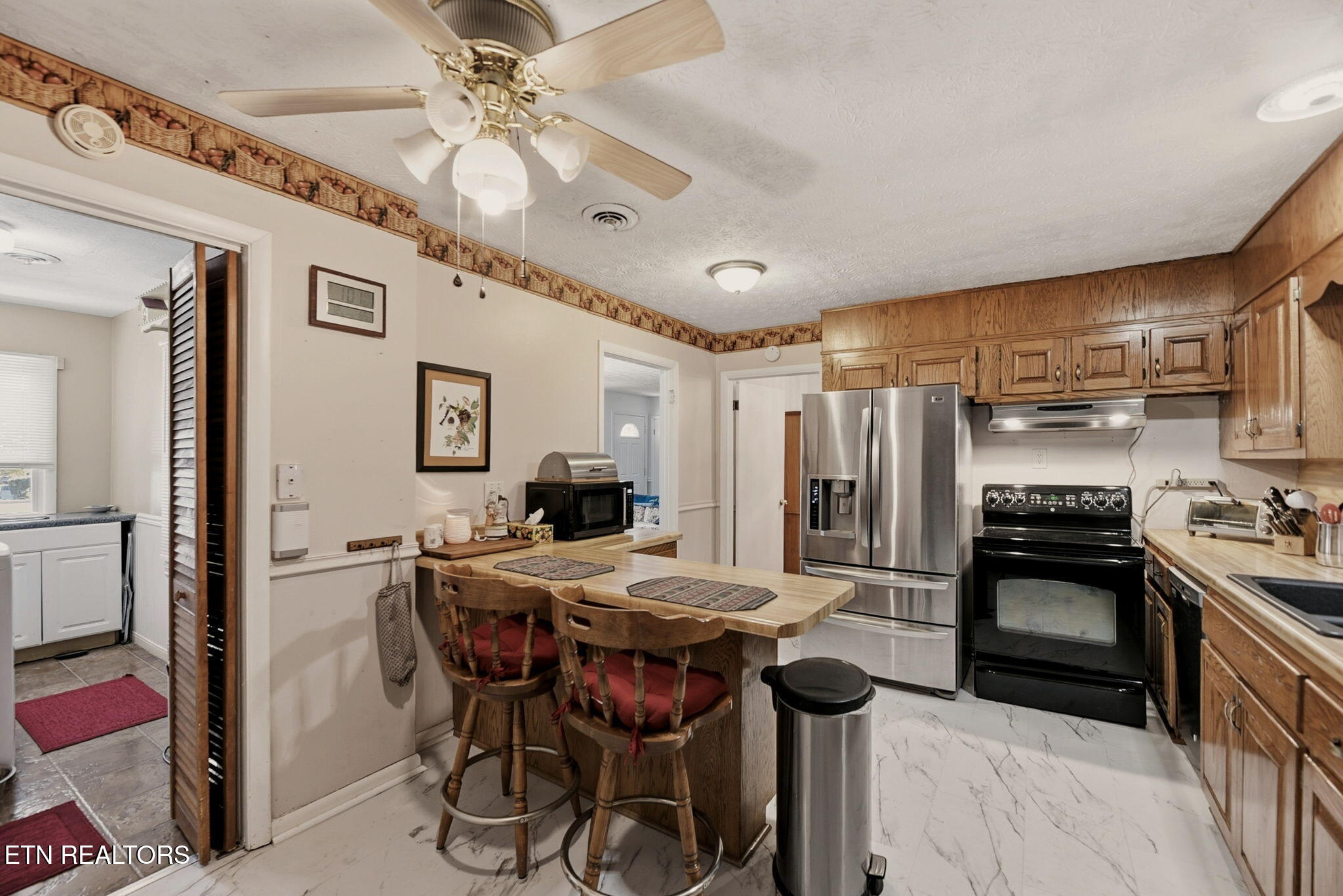 421 Hicks Circle Clinton TN 37716