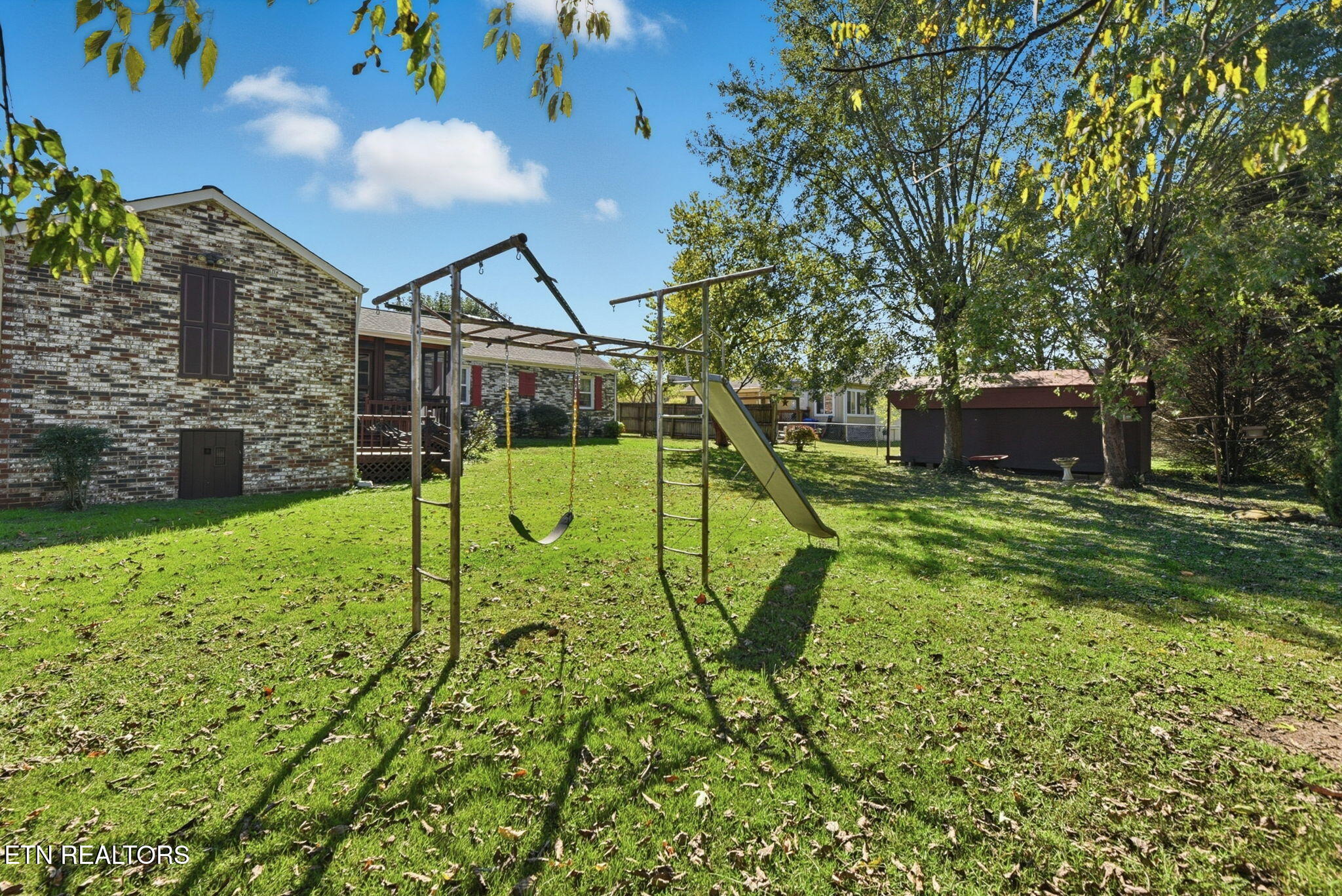 421 Hicks Circle Clinton TN 37716