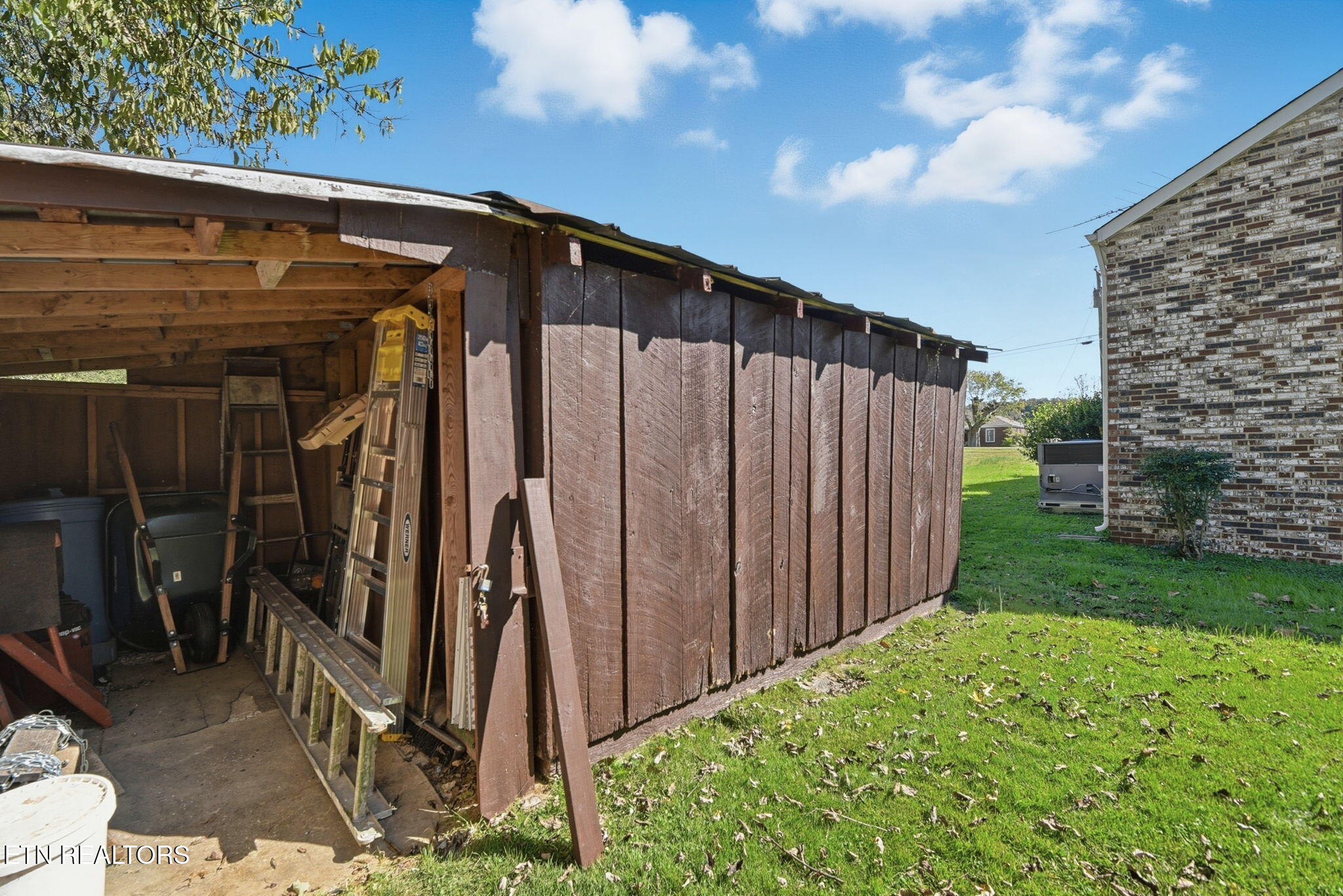 421 Hicks Circle Clinton TN 37716