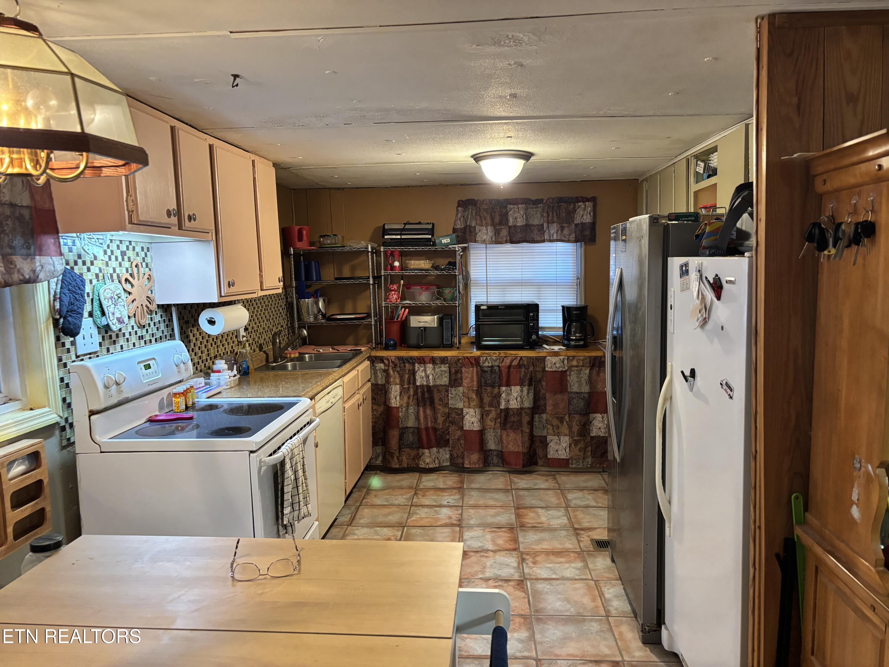 741 Old Highway 70 Harriman TN 37748