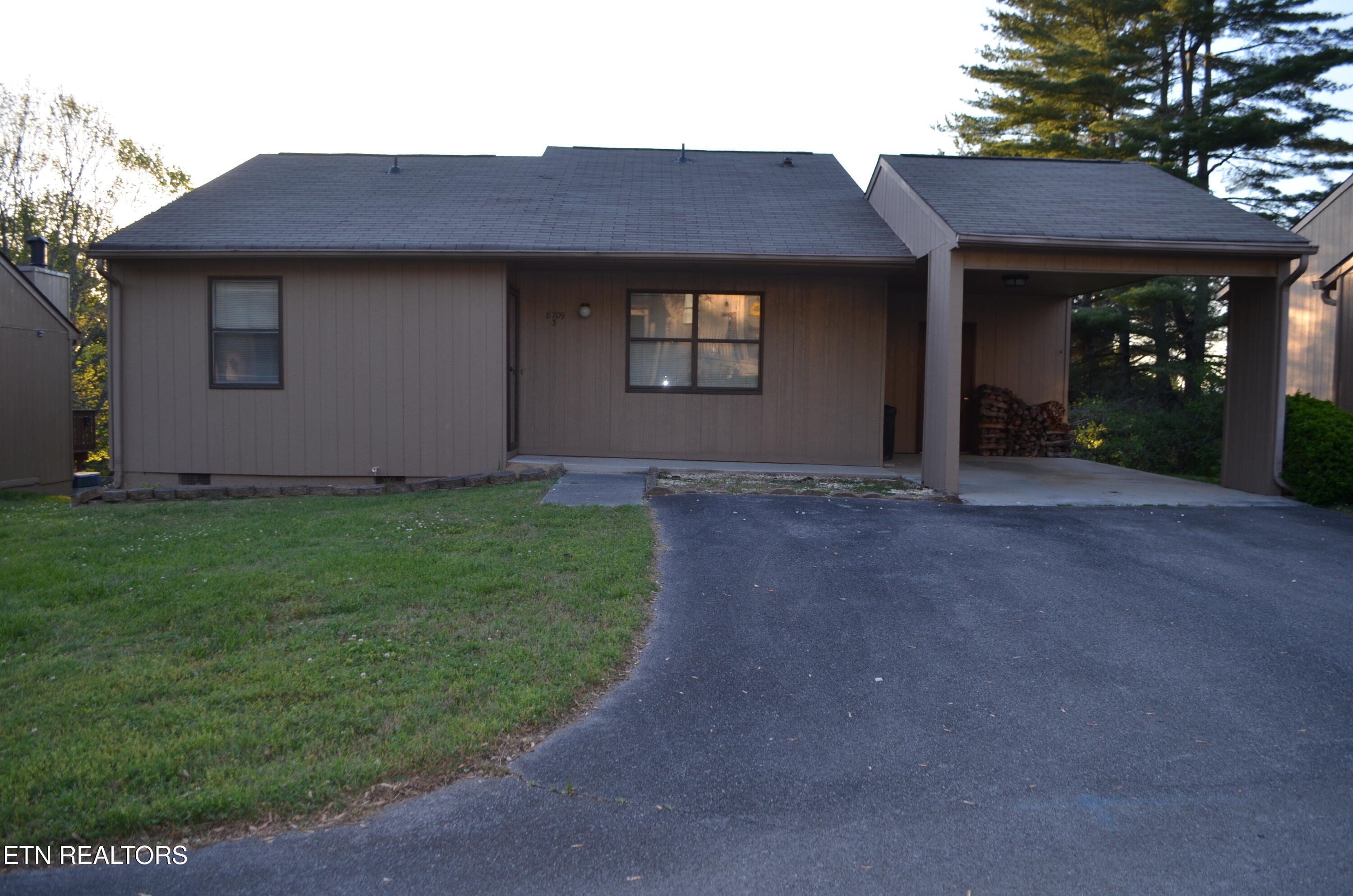 8709 Olde Colony Trail Knoxville TN 37923