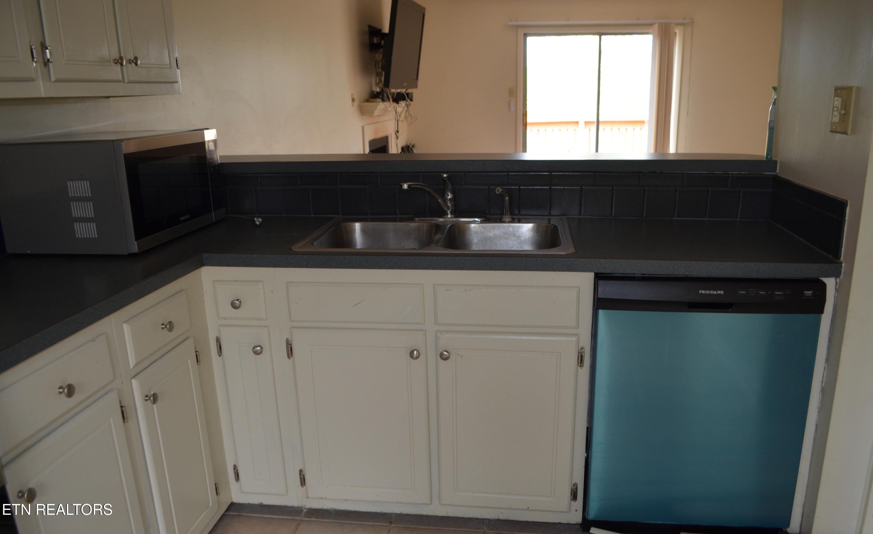 8709 Olde Colony Trail Knoxville TN 37923