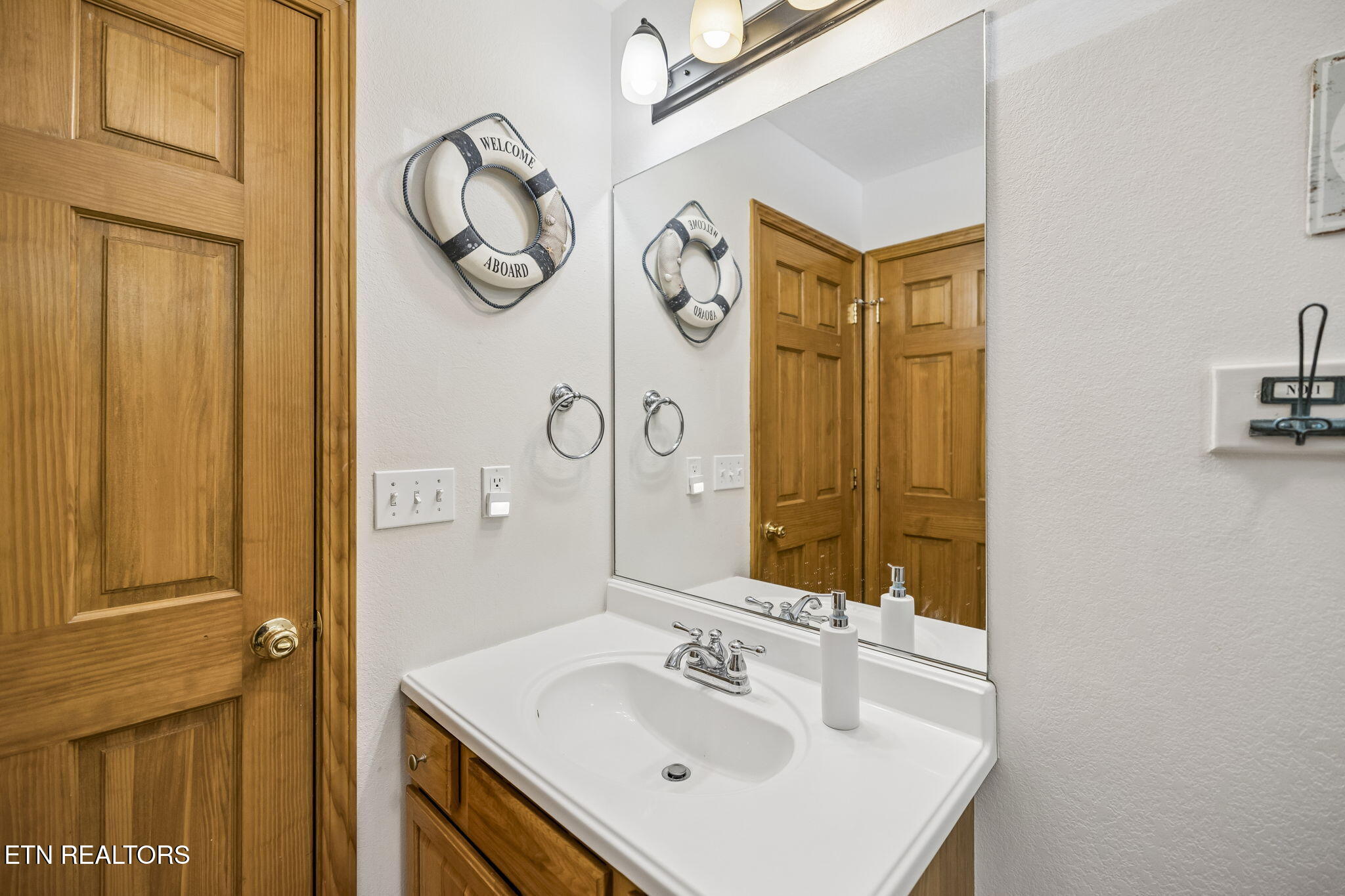 129 Bridgeview Lane Lafollette TN 37766