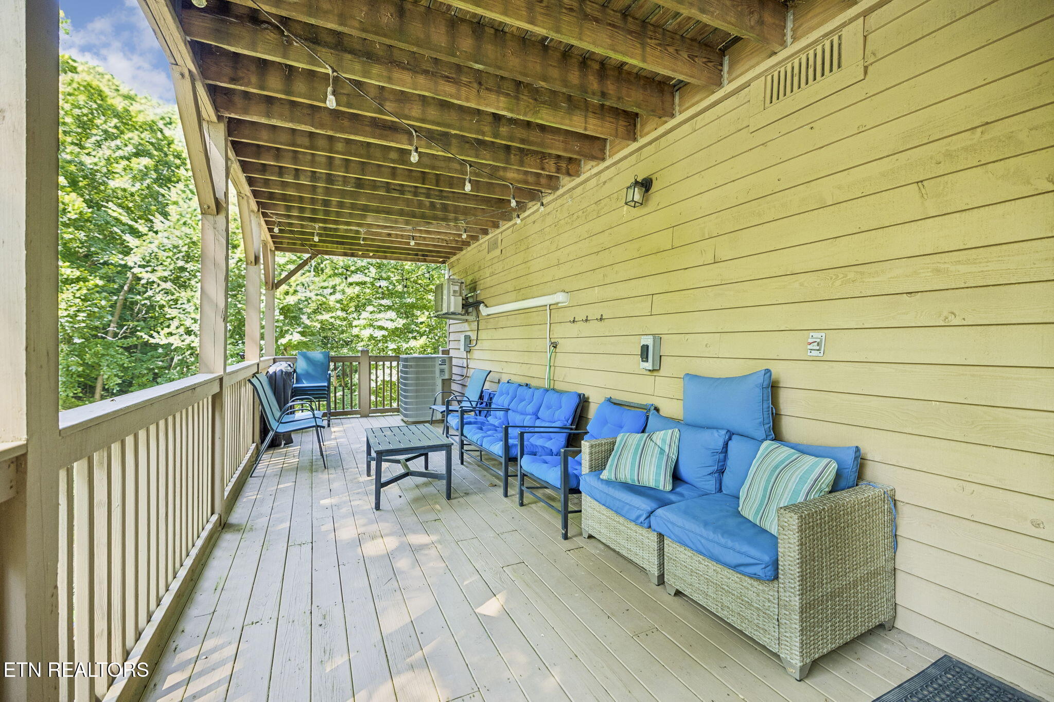 129 Bridgeview Lane Lafollette TN 37766