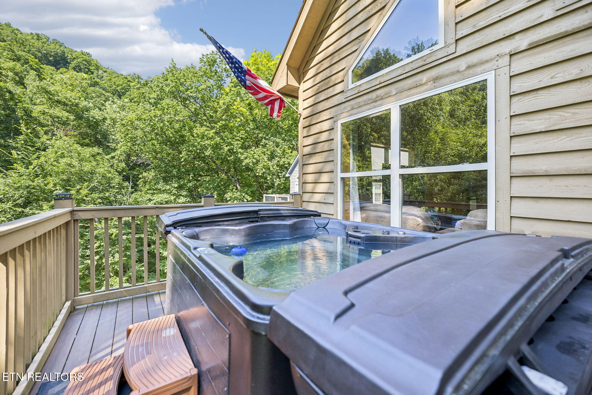 129 Bridgeview Lane Lafollette TN 37766