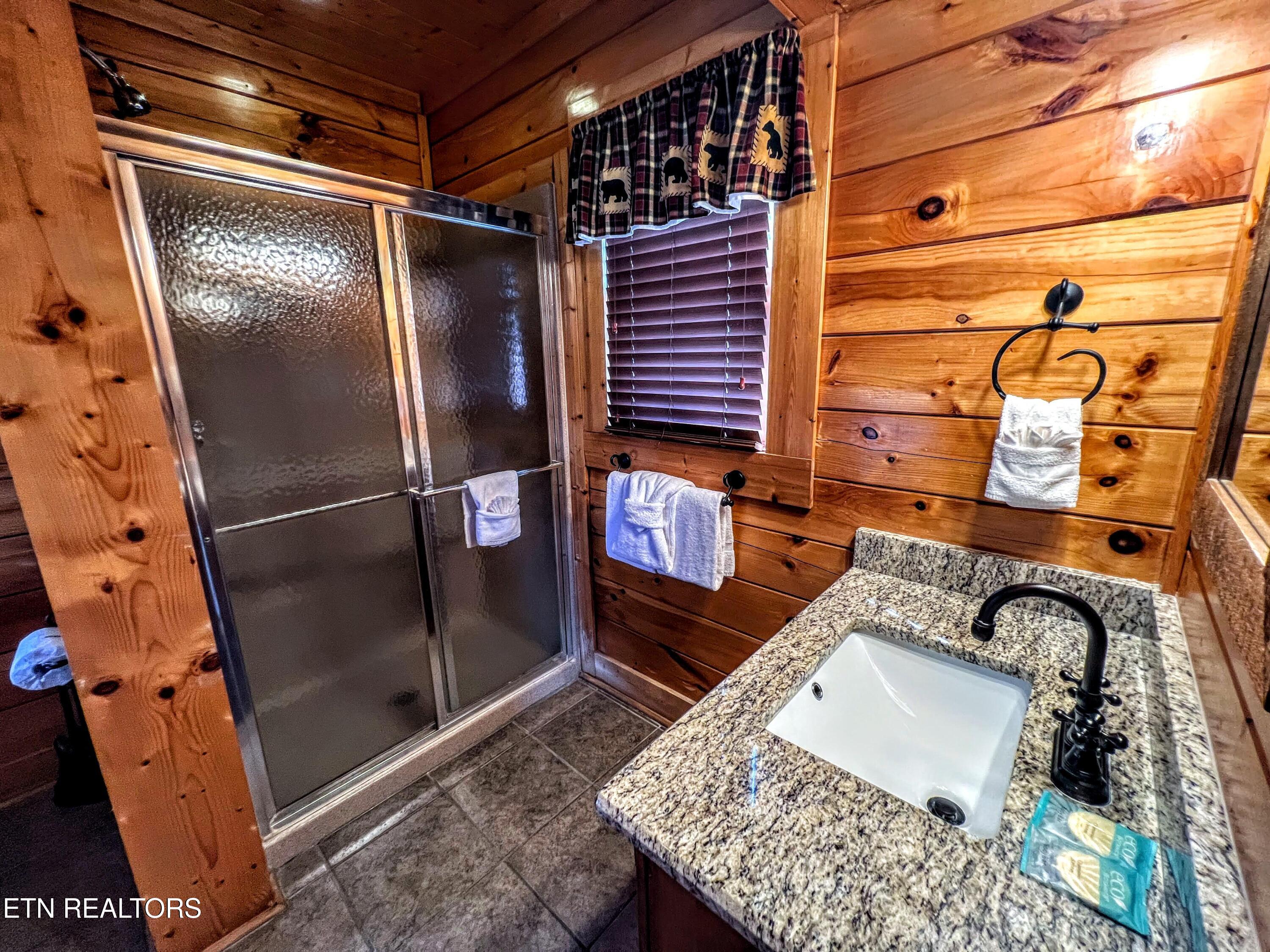 2866 White Oak Ridge Lane Sevierville TN 37862