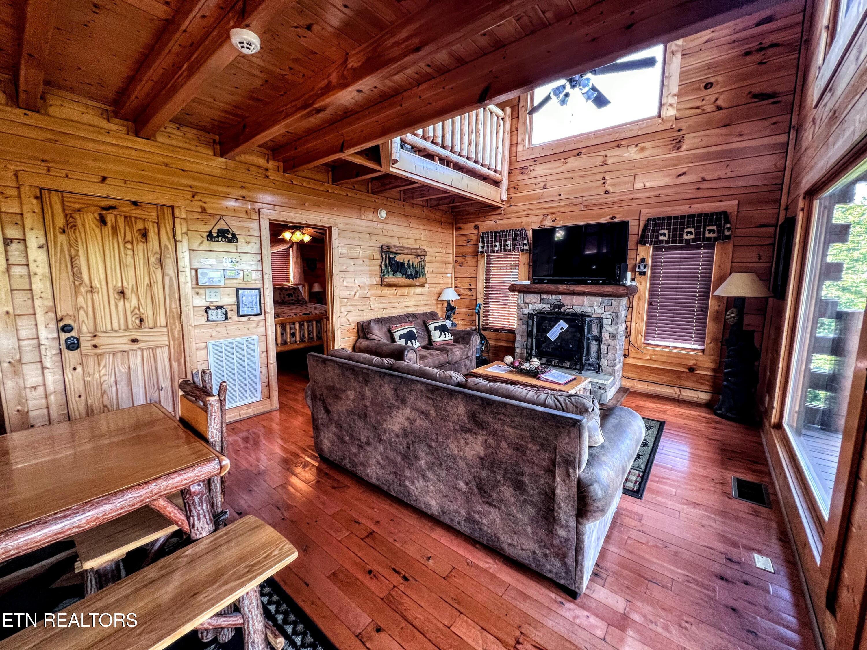 2866 White Oak Ridge Lane Sevierville TN 37862