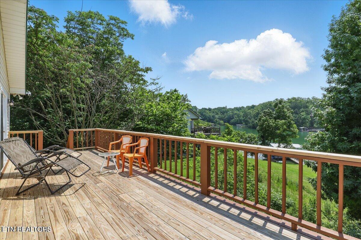 1381 Lake Front Drive Dandridge TN 37725