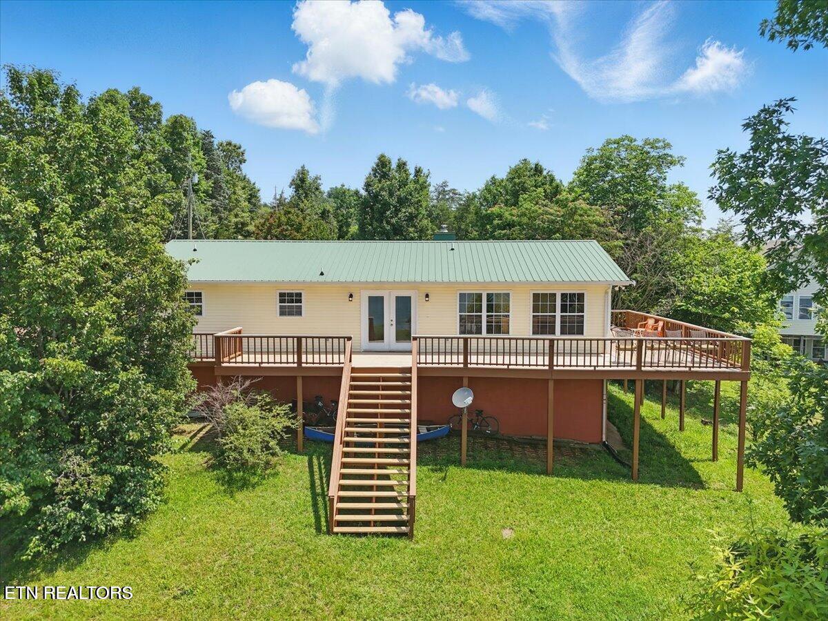 1381 Lake Front Drive Dandridge TN 37725