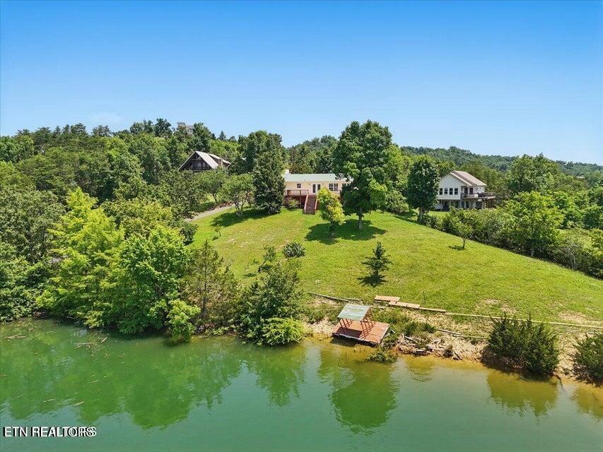 1381 Lake Front Drive Dandridge TN 37725