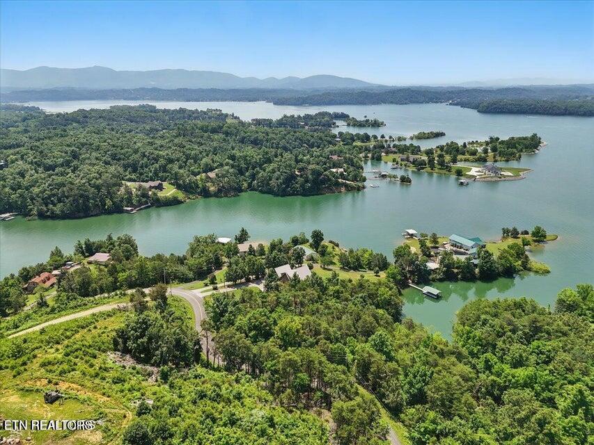 1381 Lake Front Drive Dandridge TN 37725