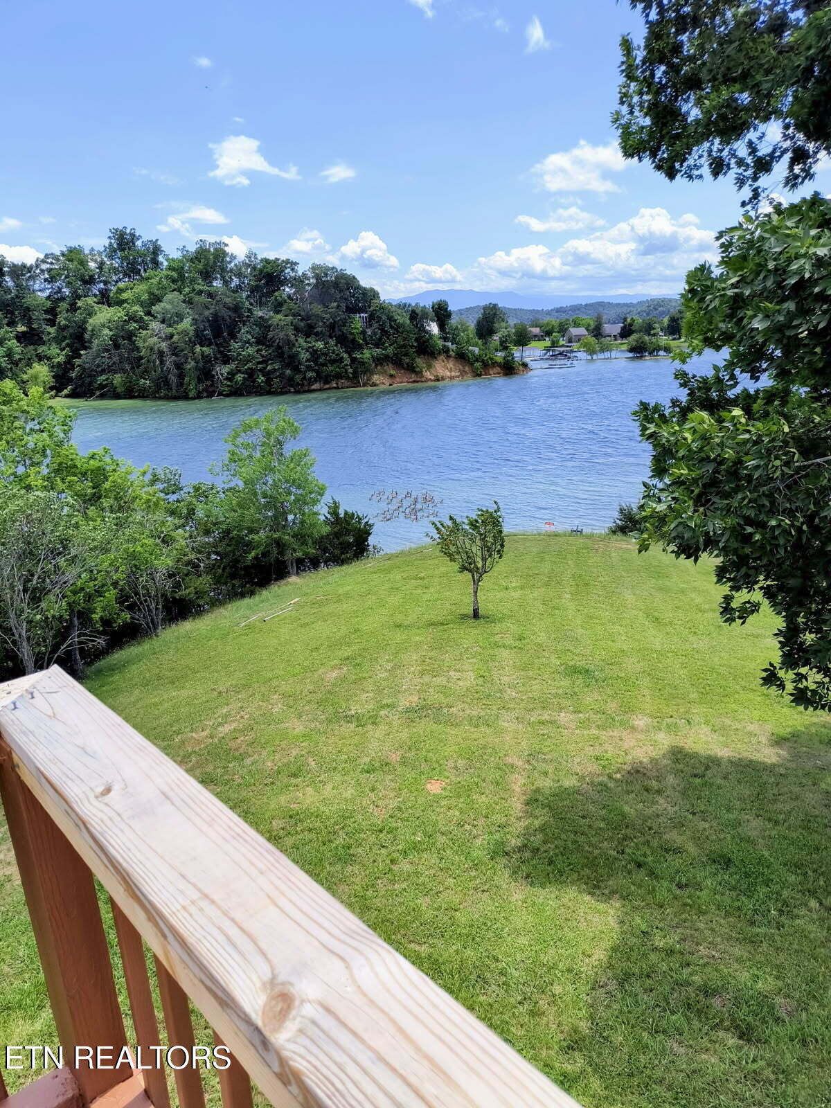 1381 Lake Front Drive Dandridge TN 37725