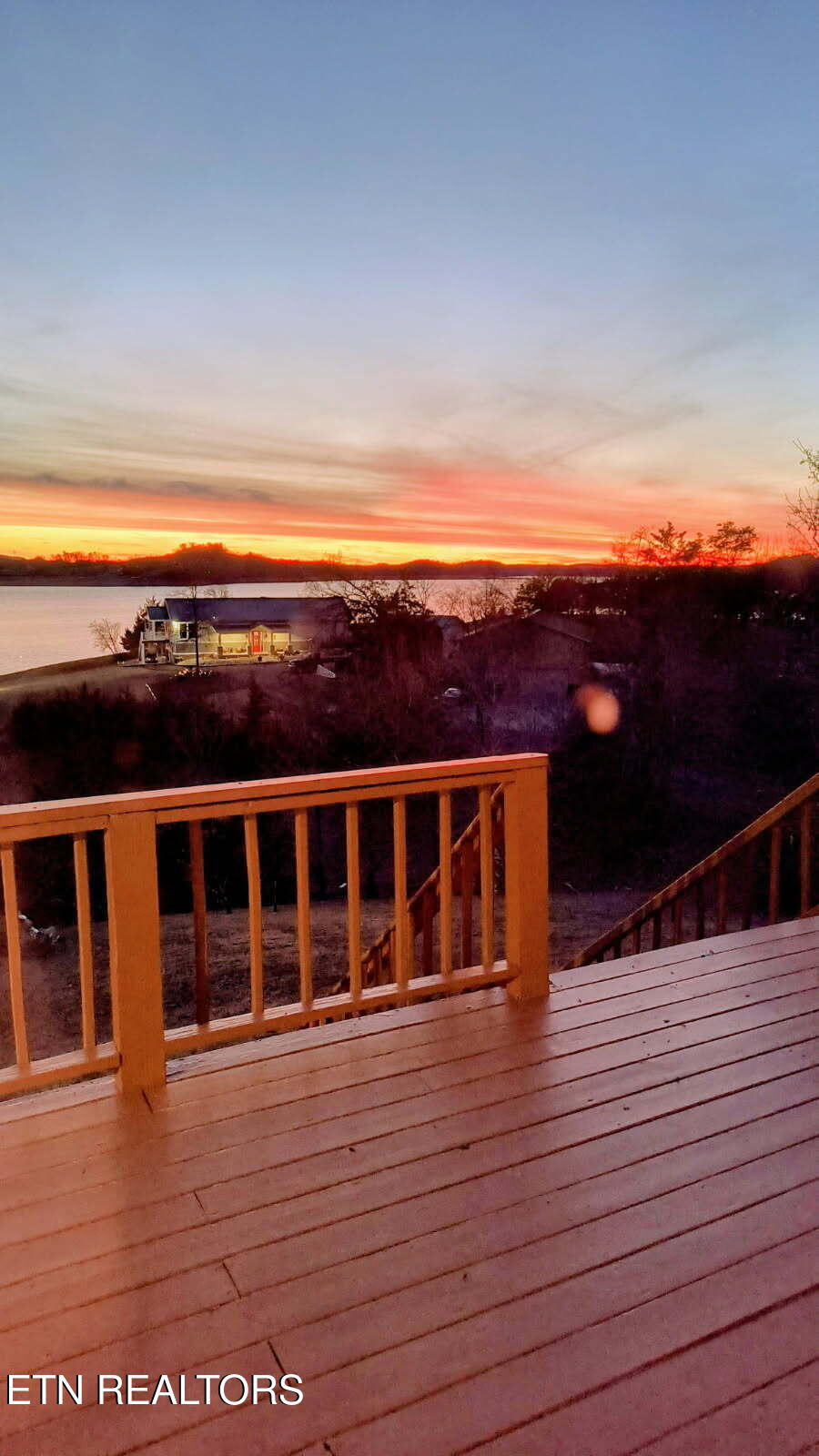 1381 Lake Front Drive Dandridge TN 37725