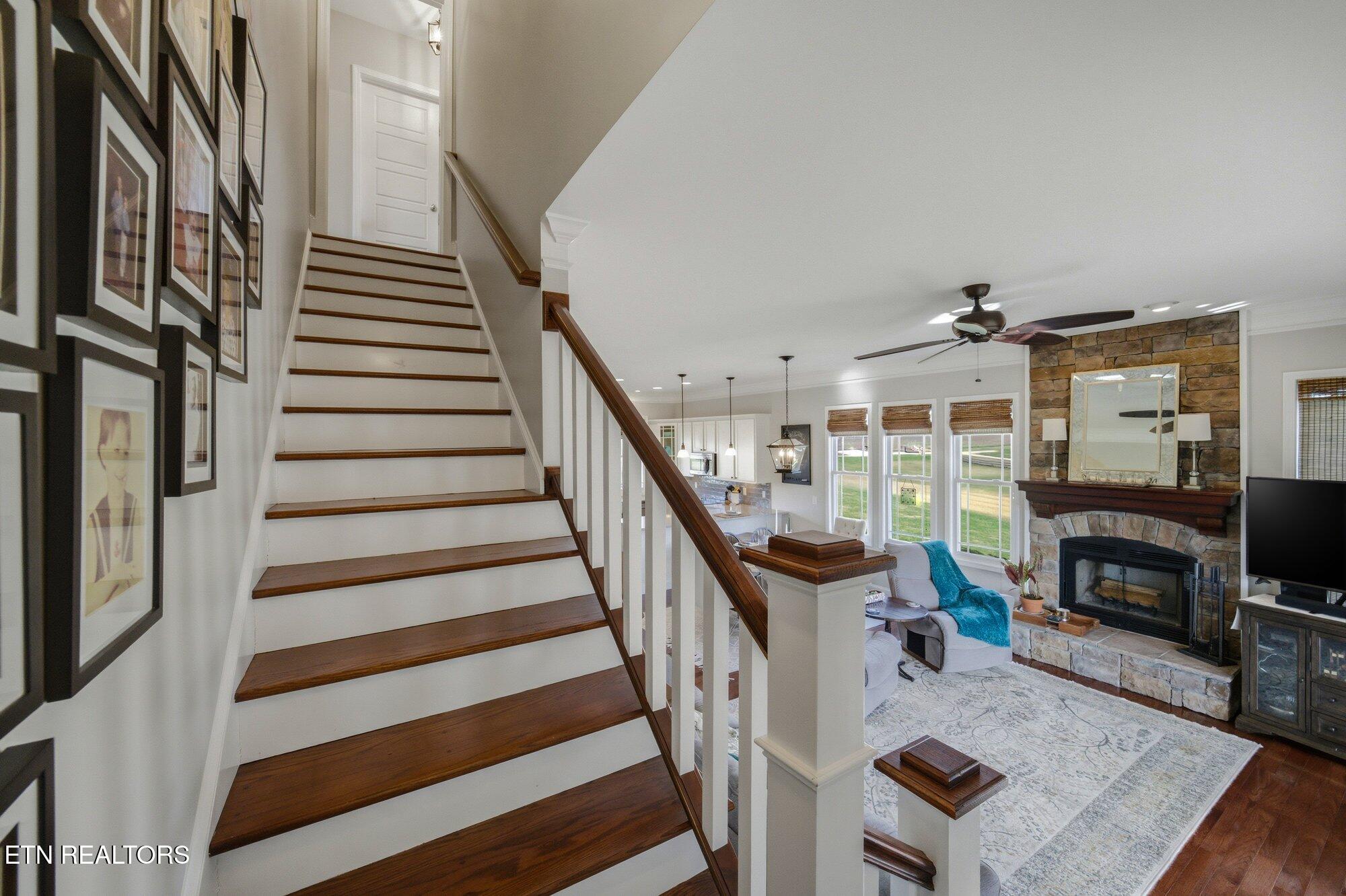 7425 Mountain Glory Way Corryton TN 37721