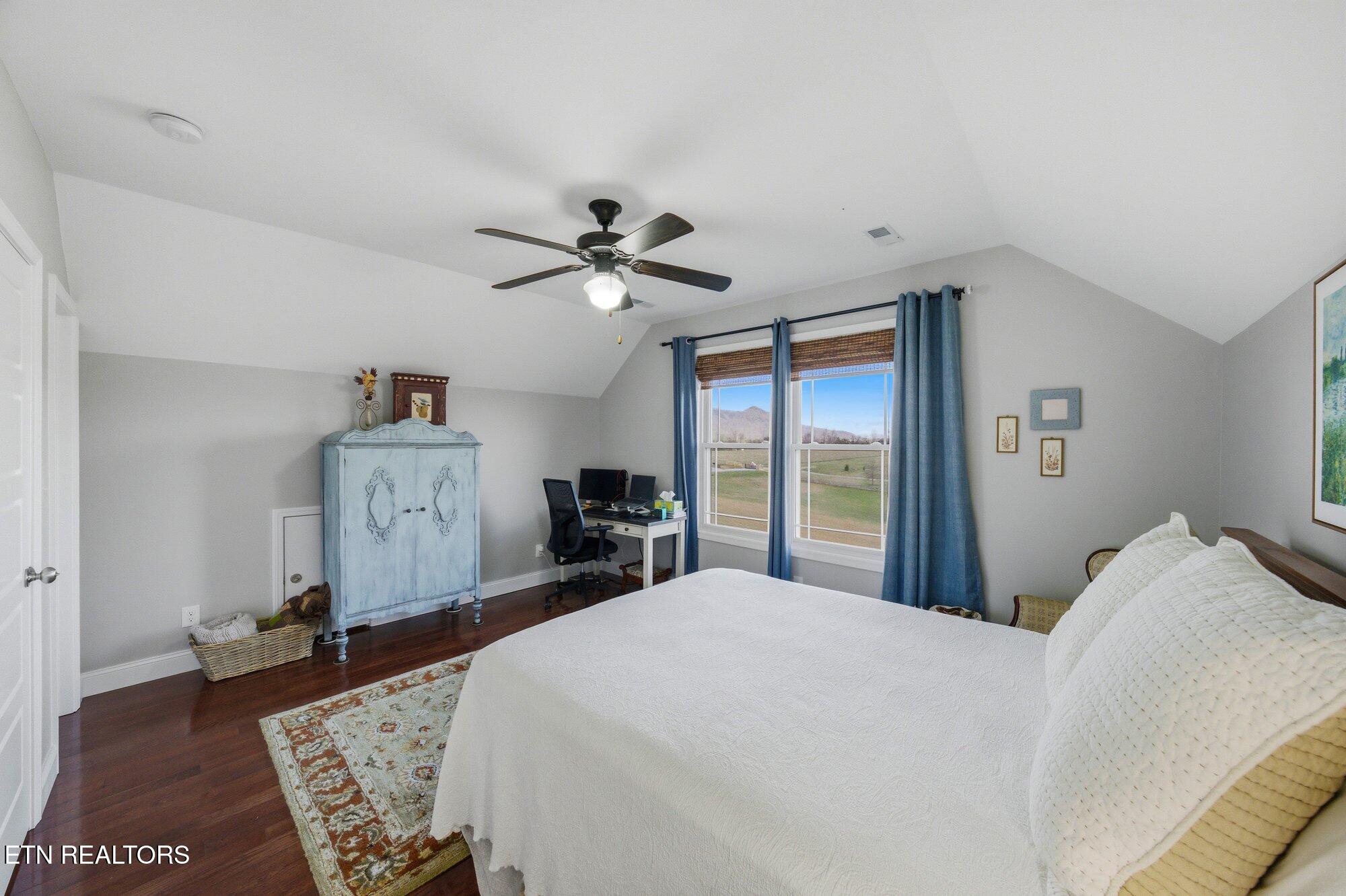 7425 Mountain Glory Way Corryton TN 37721