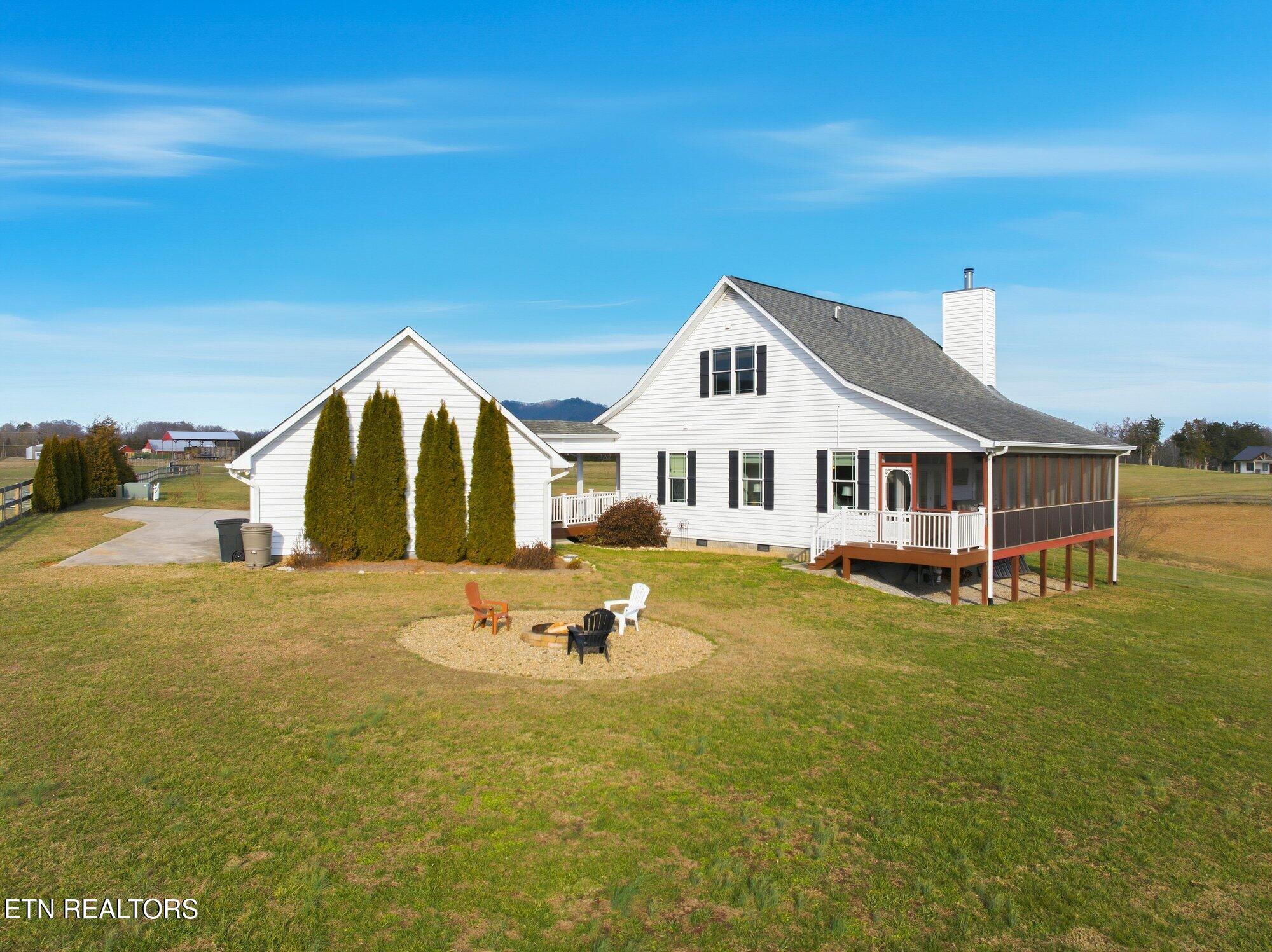 7425 Mountain Glory Way Corryton TN 37721