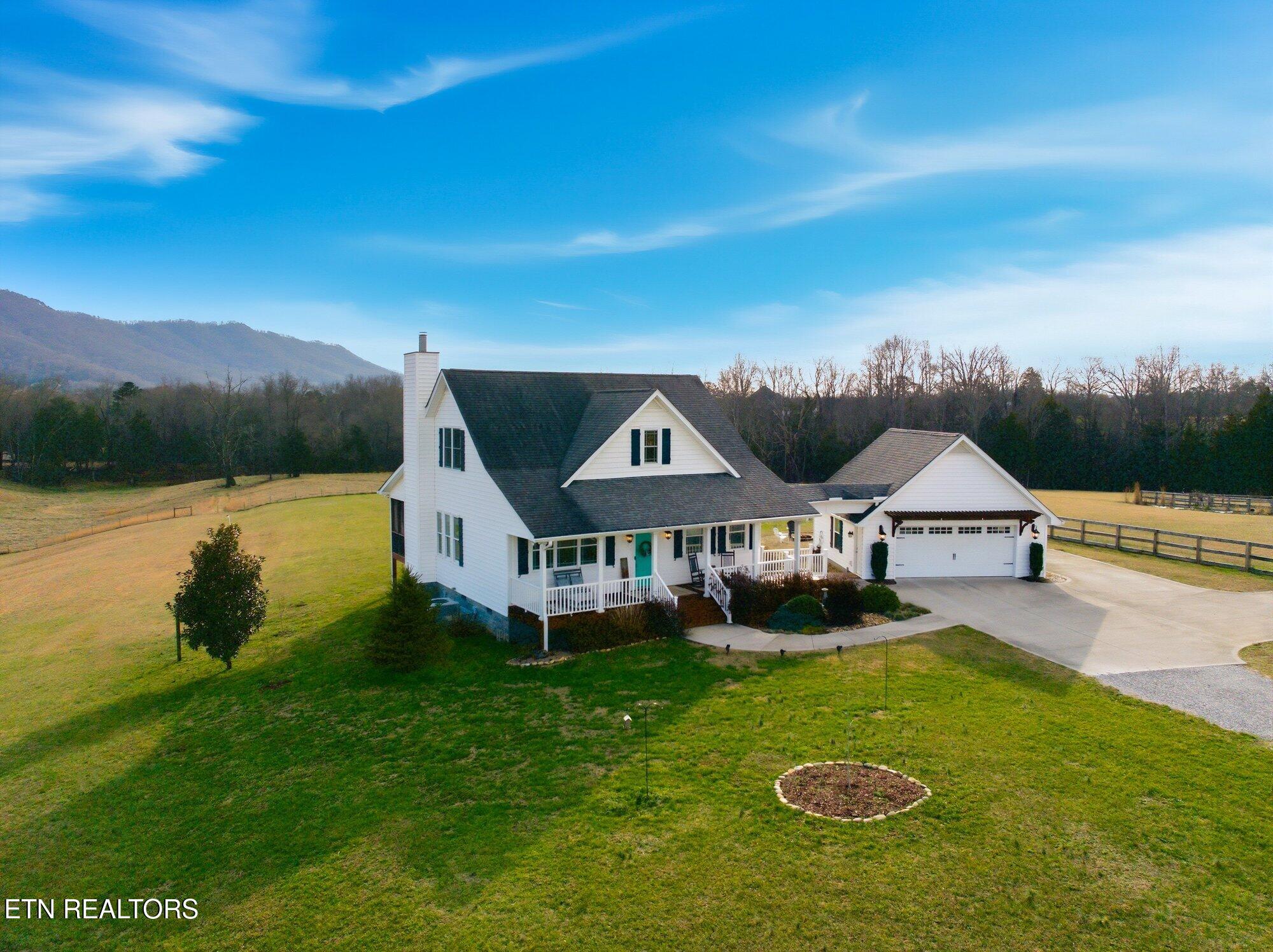 7425 Mountain Glory Way Corryton TN 37721