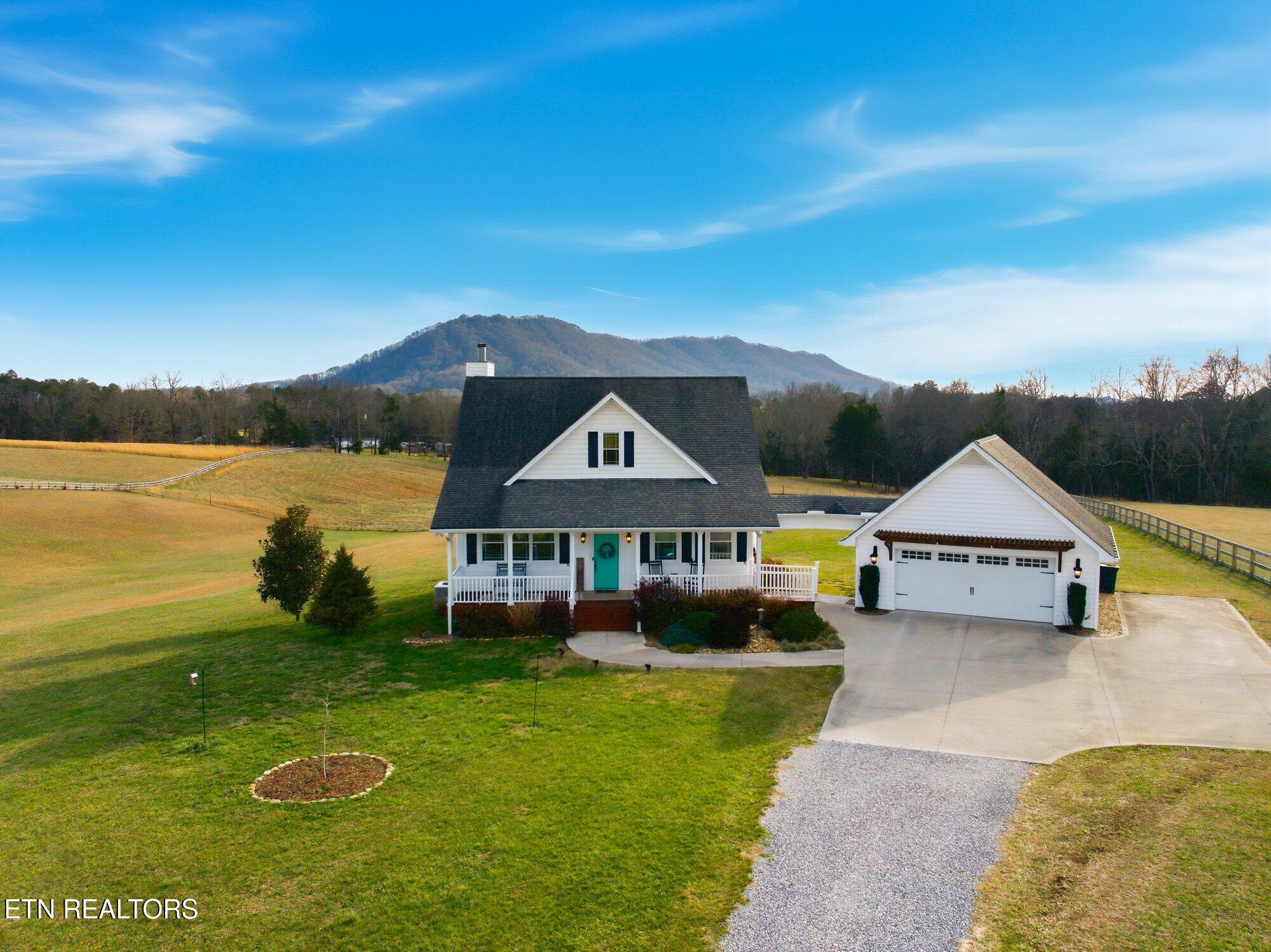 7425 Mountain Glory Way Corryton TN 37721