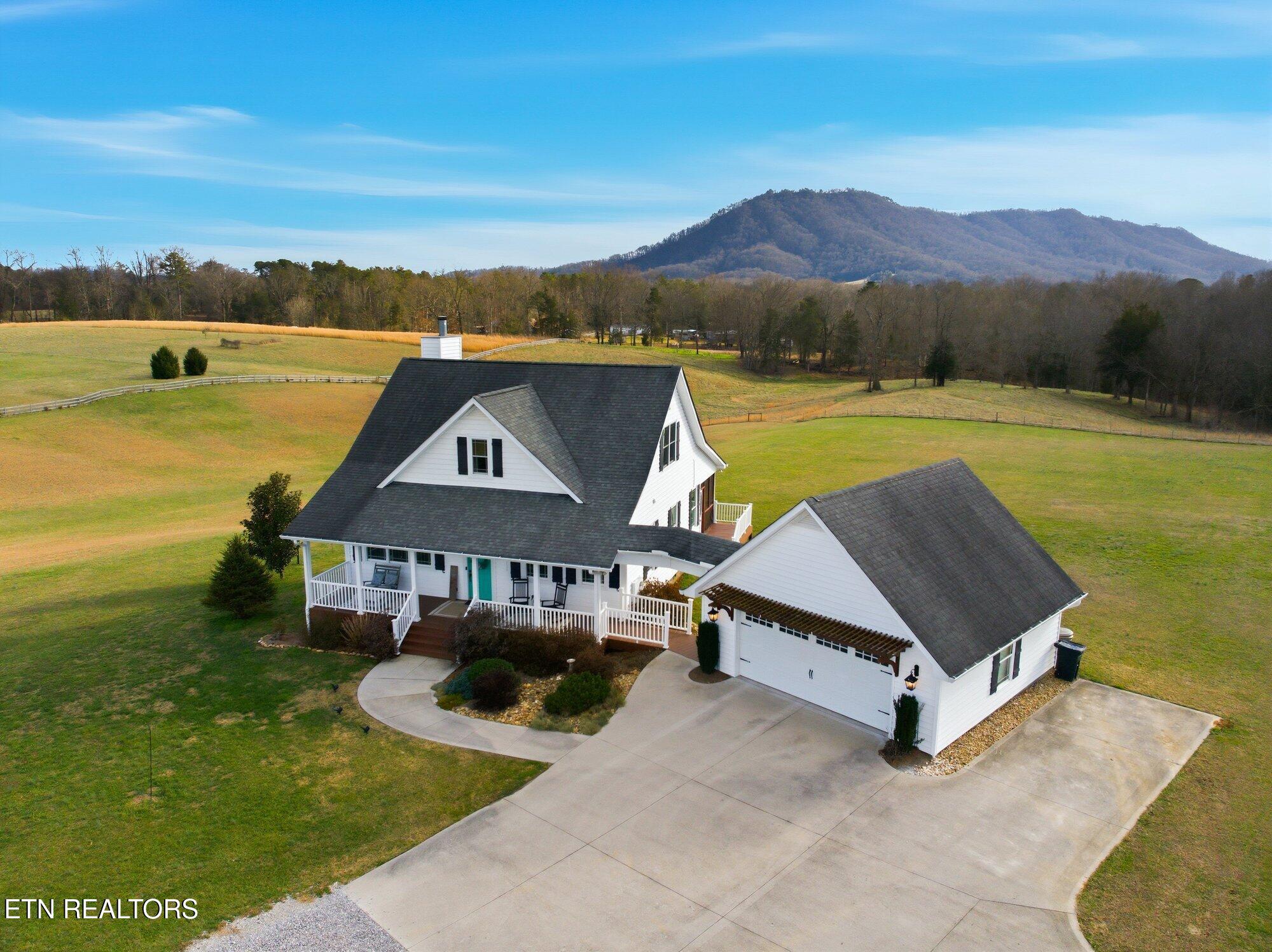 7425 Mountain Glory Way Corryton TN 37721