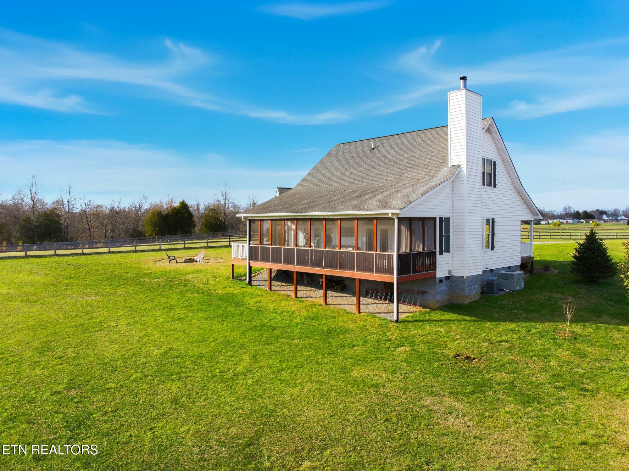7425 Mountain Glory Way Corryton TN 37721