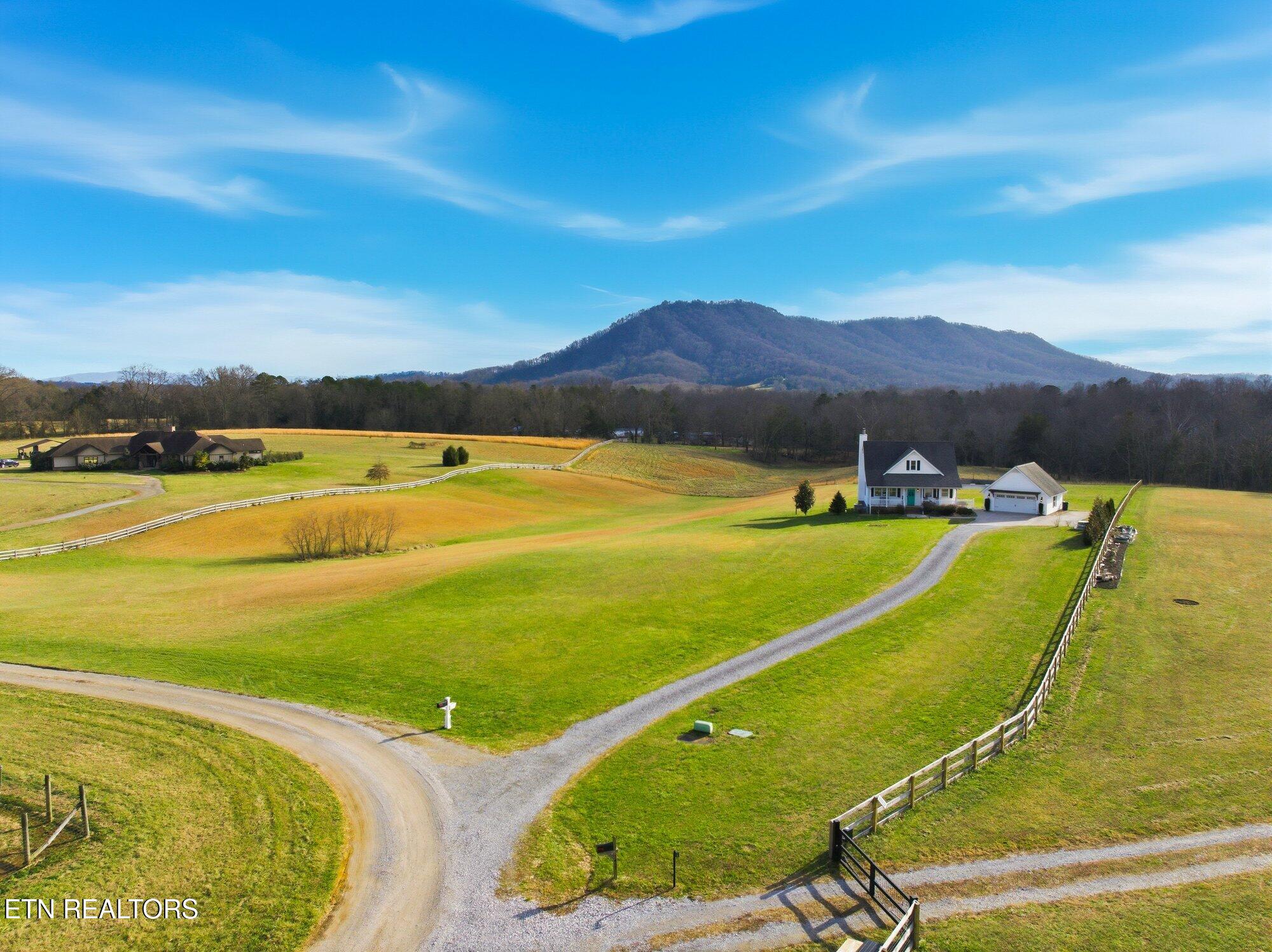 7425 Mountain Glory Way Corryton TN 37721