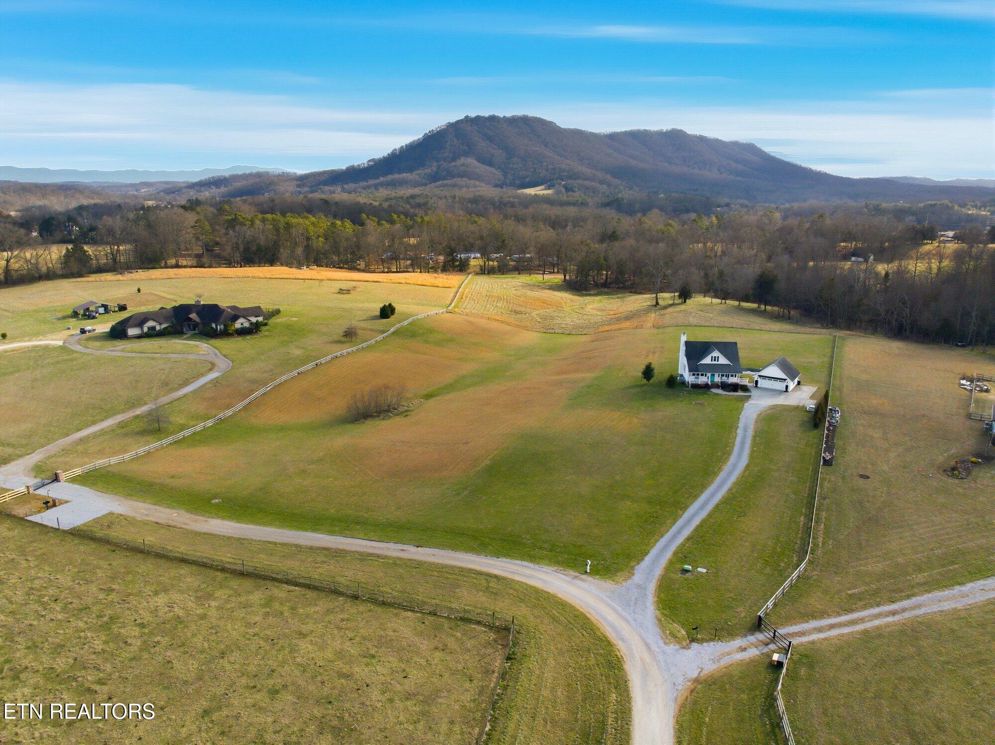 7425 Mountain Glory Way Corryton TN 37721