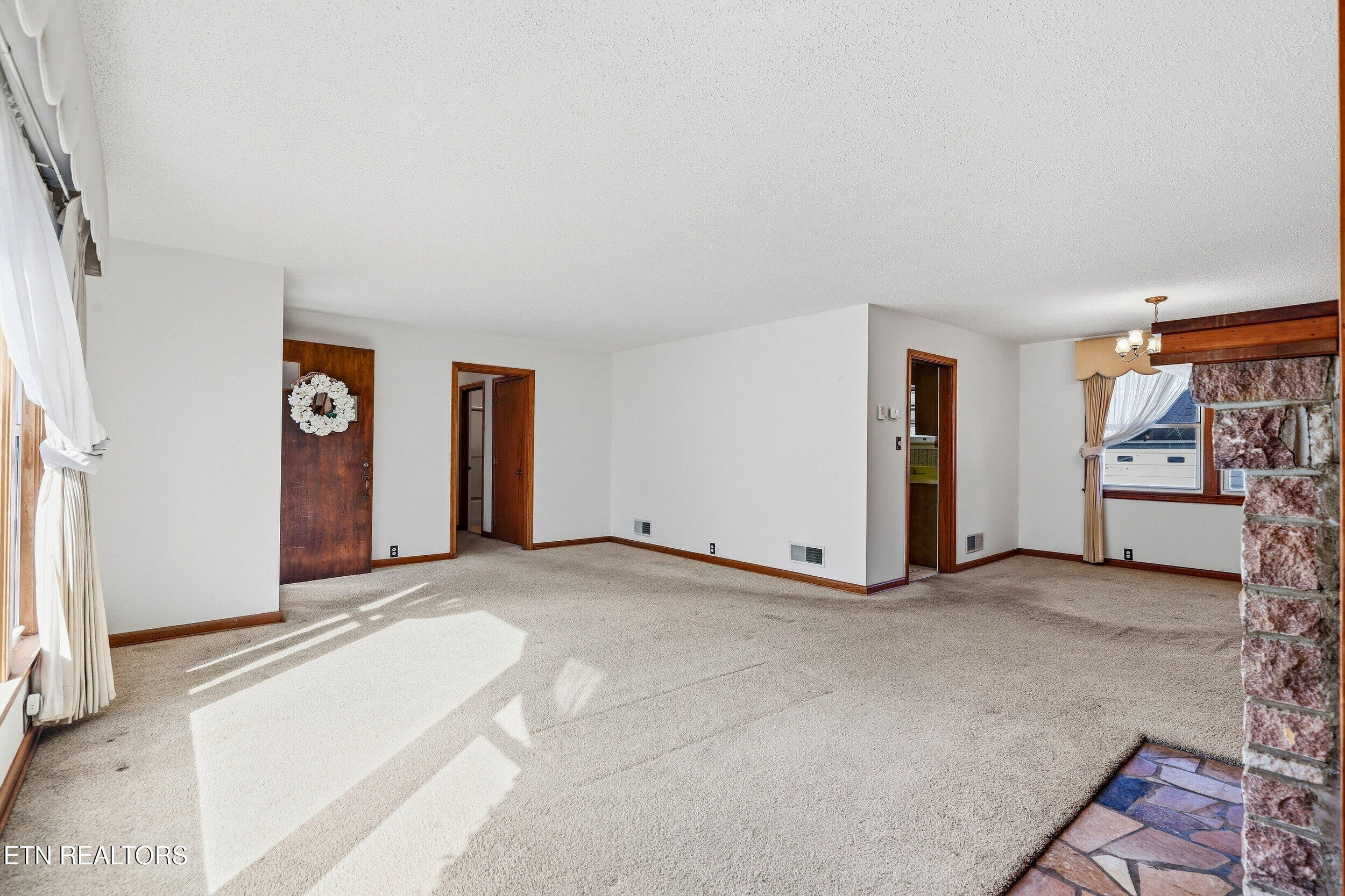 3817 Riverview Drive Knoxville TN 37914