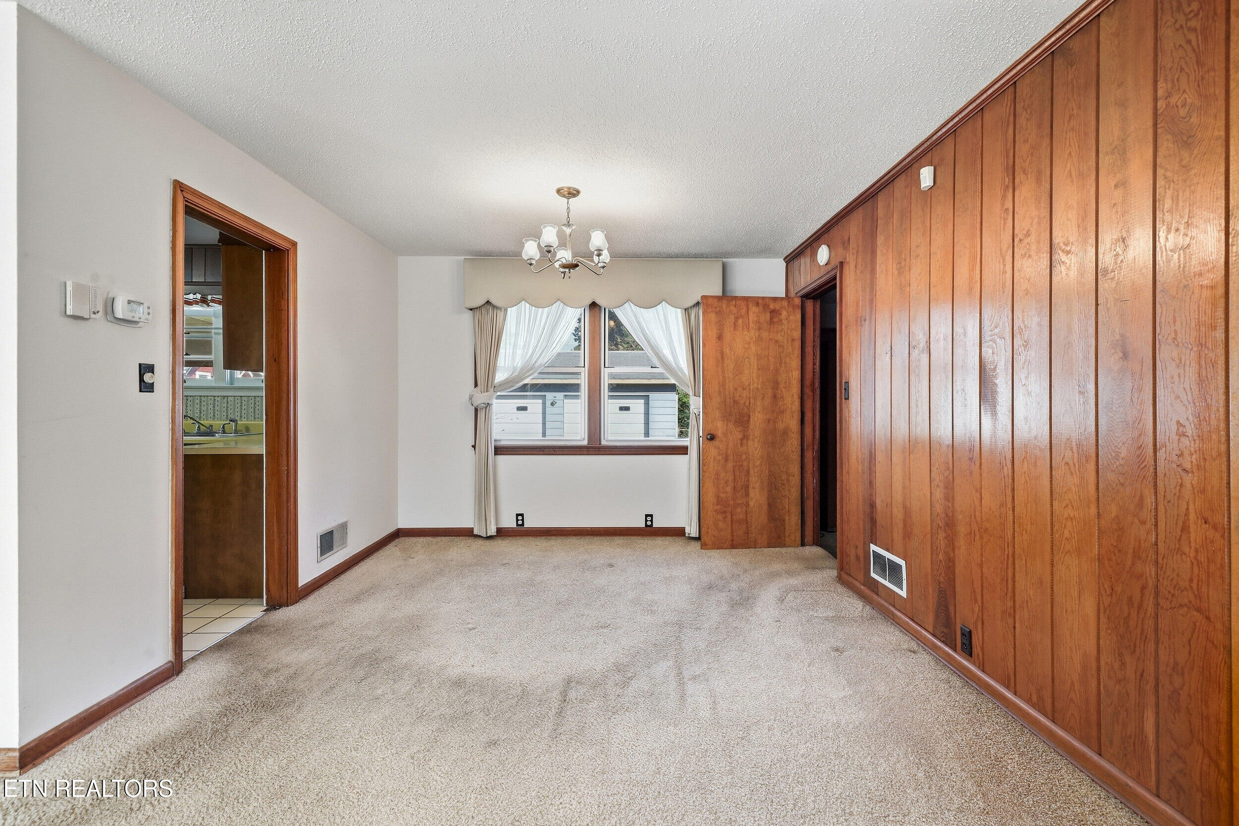 3817 Riverview Drive Knoxville TN 37914