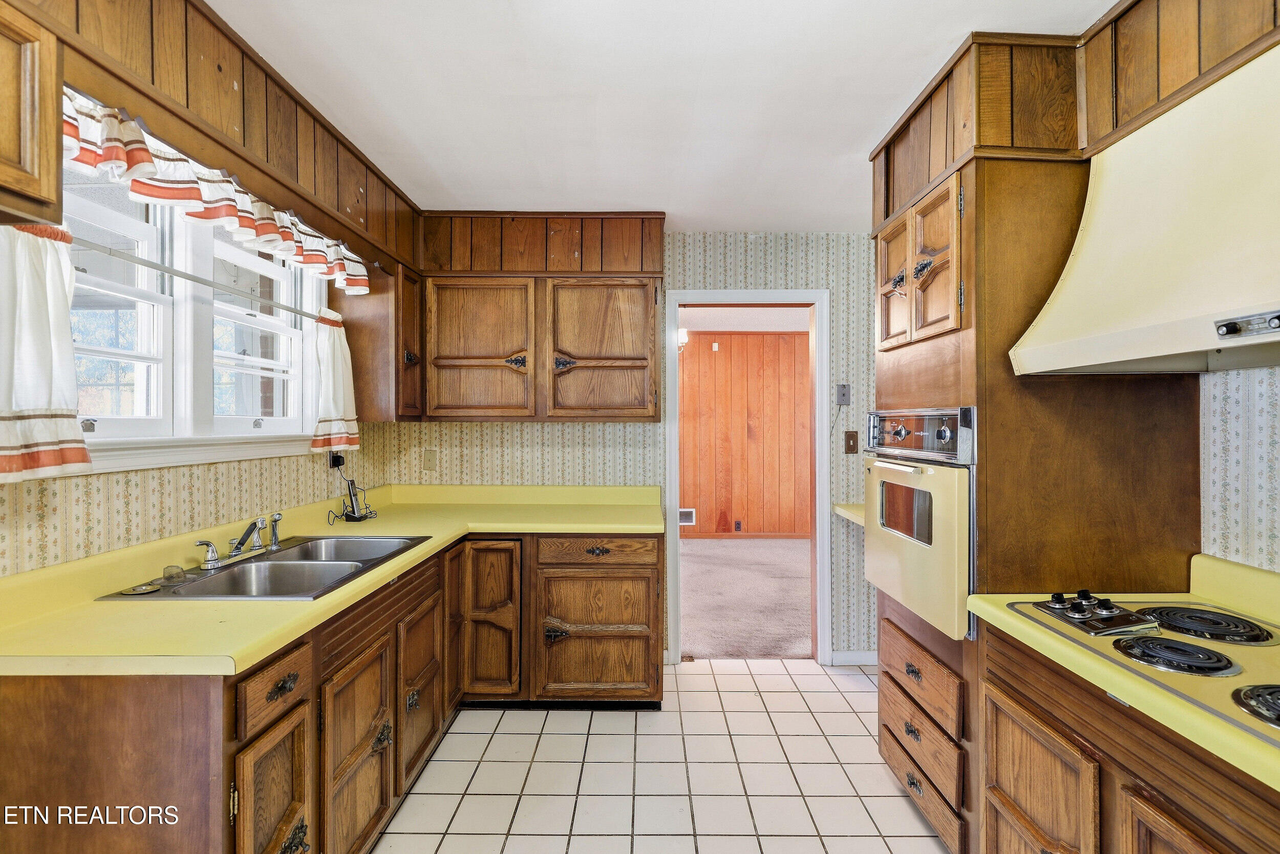 3817 Riverview Drive Knoxville TN 37914