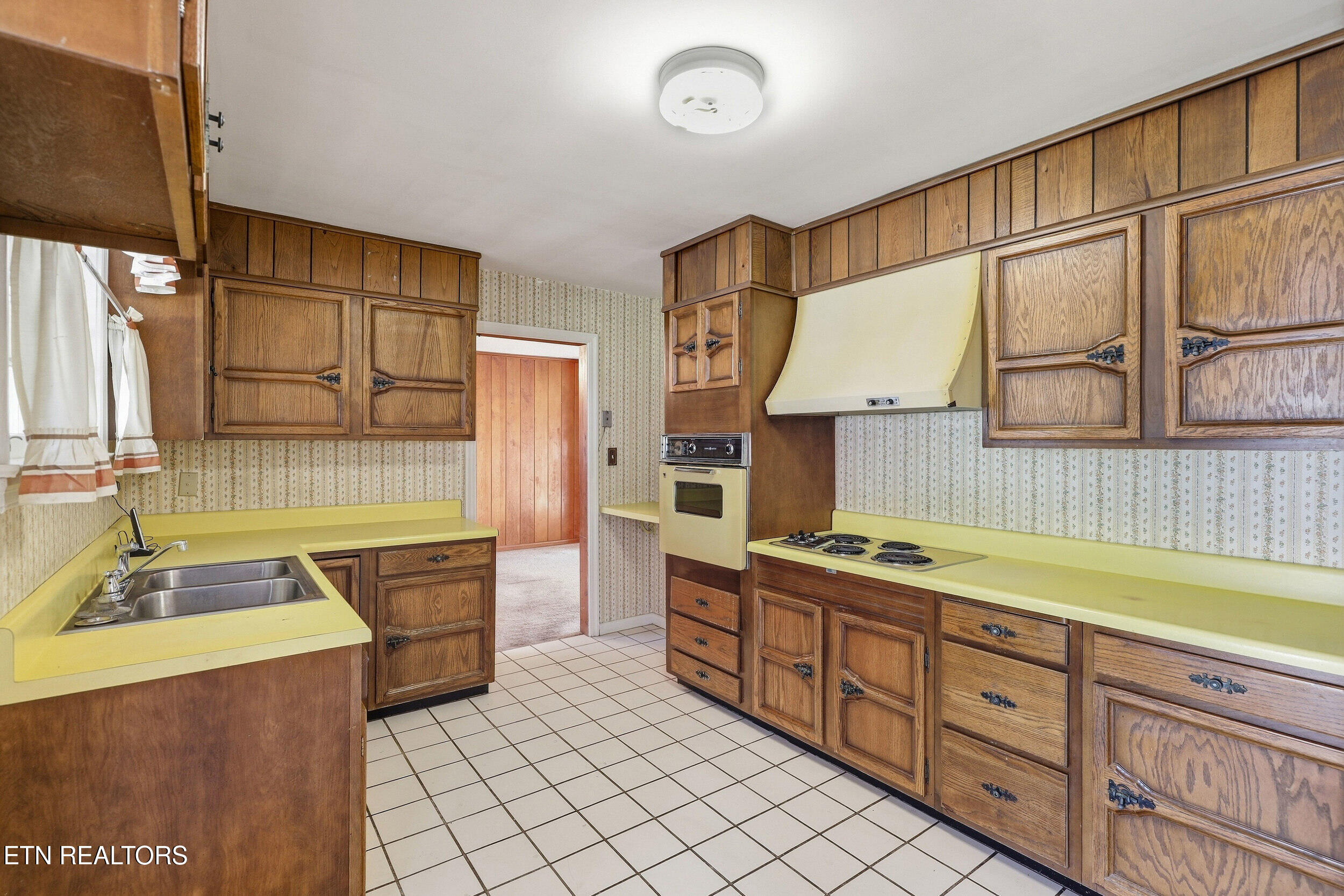 3817 Riverview Drive Knoxville TN 37914