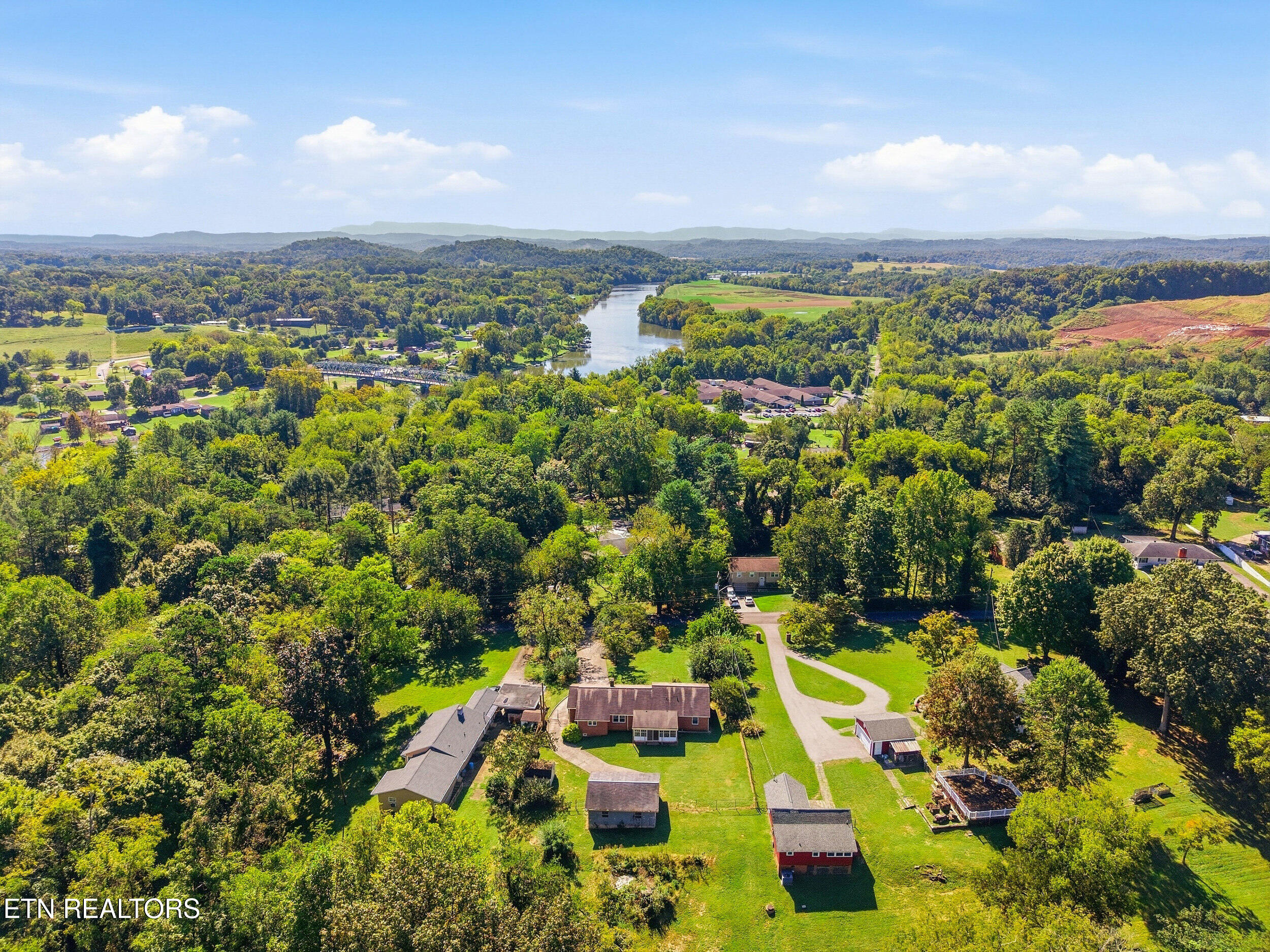 3817 Riverview Drive Knoxville TN 37914