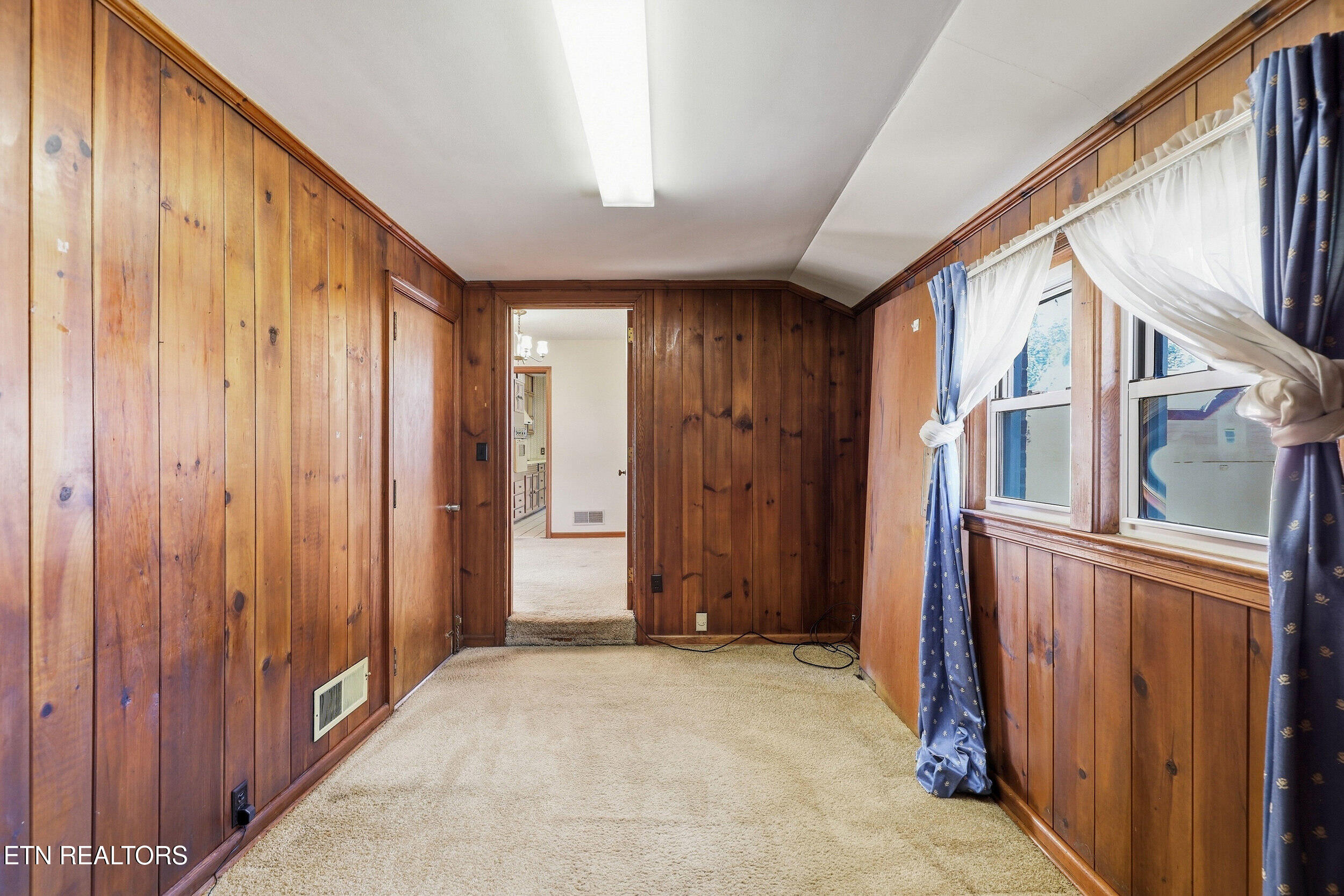 3817 Riverview Drive Knoxville TN 37914