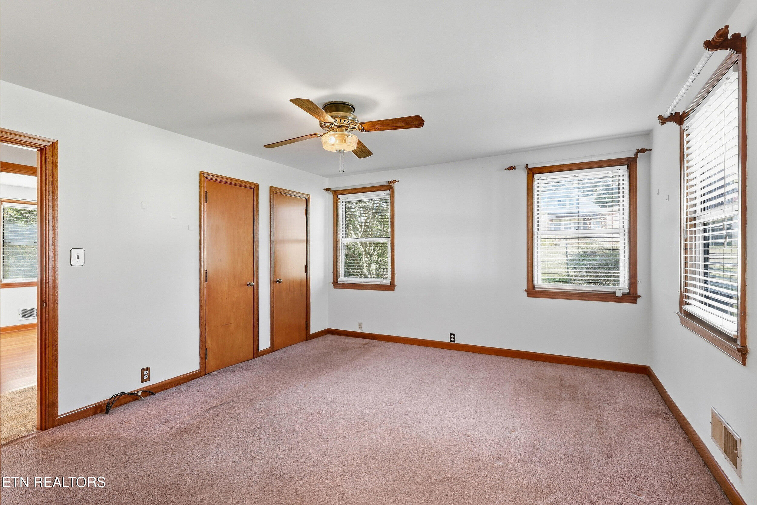 3817 Riverview Drive Knoxville TN 37914