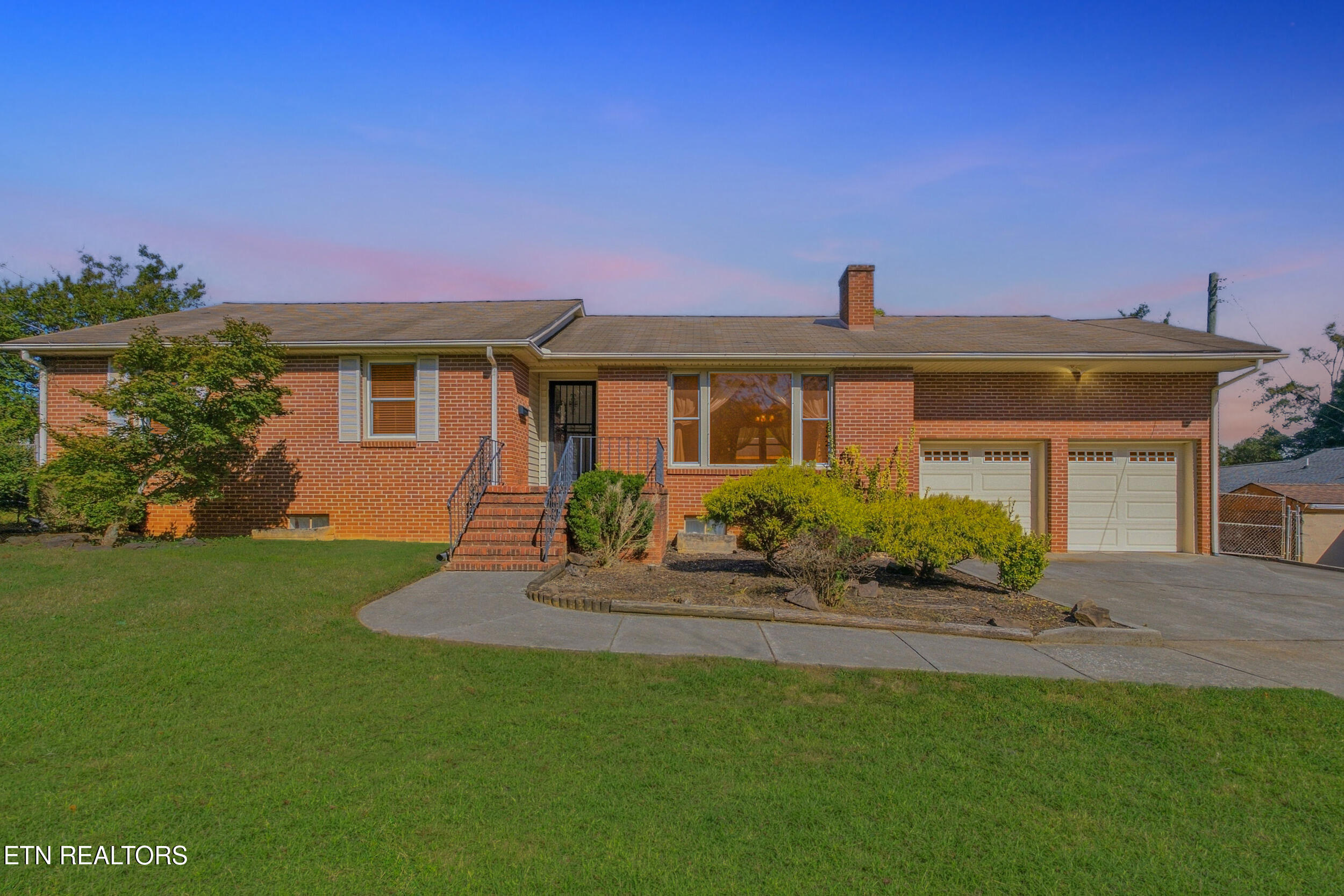 3817 Riverview Drive Knoxville TN 37914