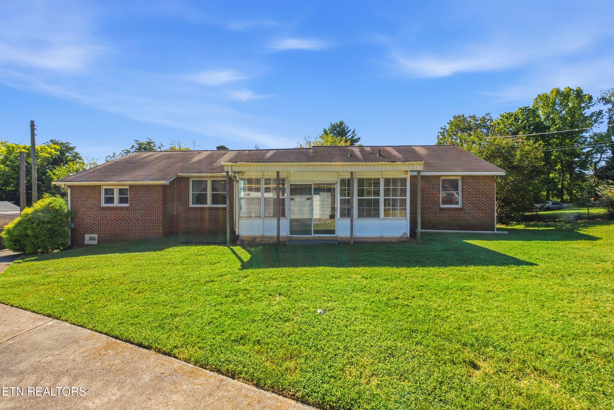 3817 Riverview Drive Knoxville TN 37914