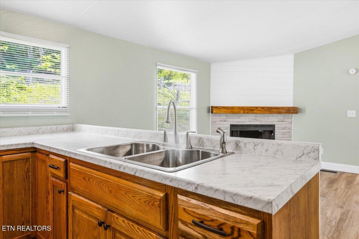 123 Sweat Lane Lafollette TN 37766