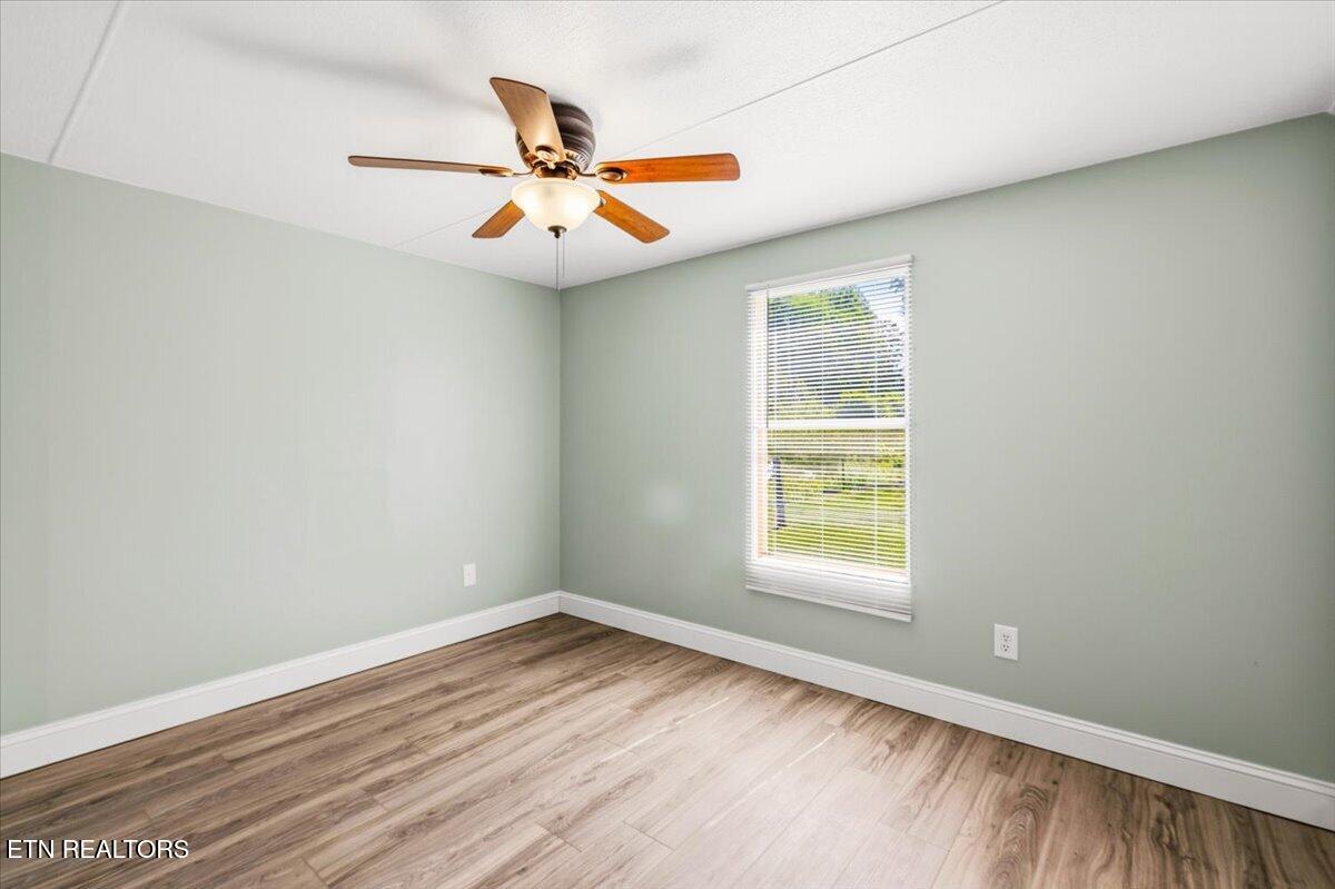 123 Sweat Lane Lafollette TN 37766