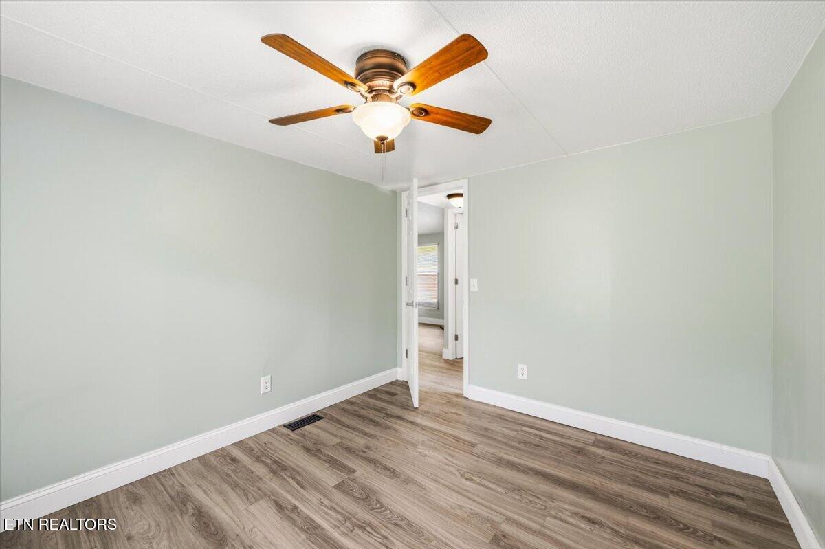 123 Sweat Lane Lafollette TN 37766