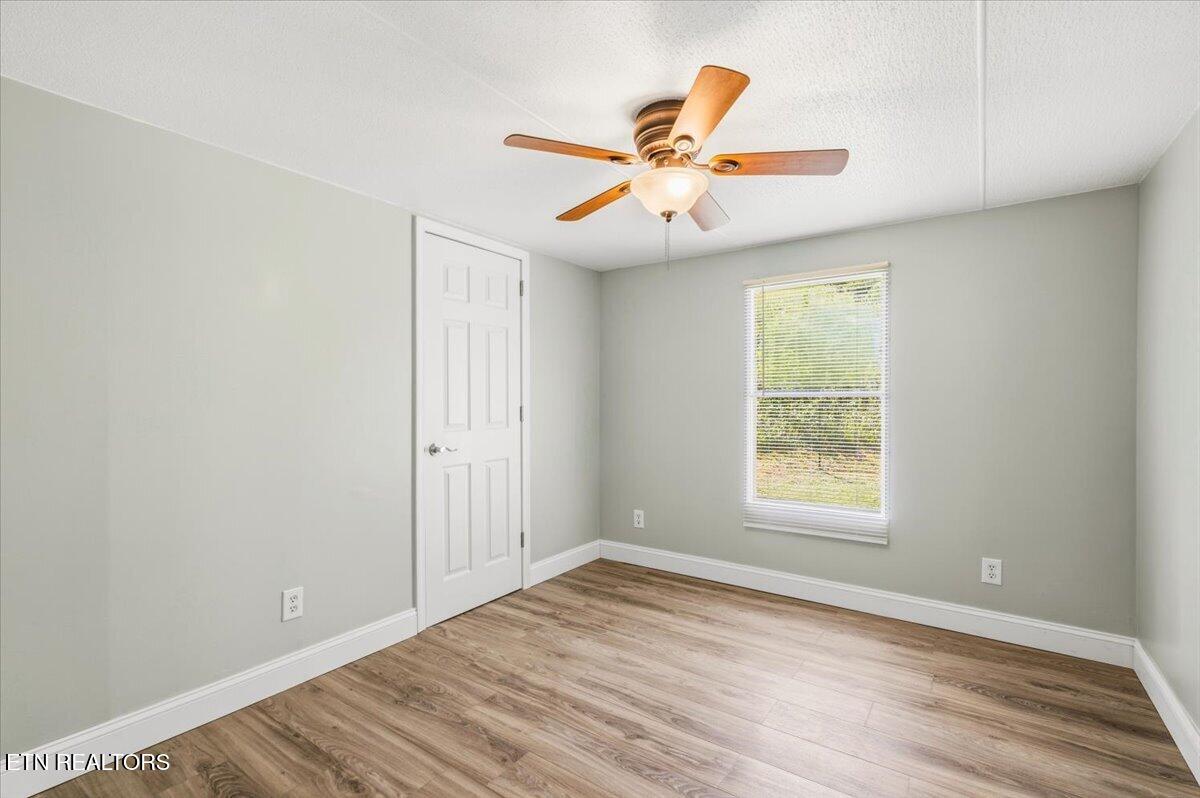 123 Sweat Lane Lafollette TN 37766