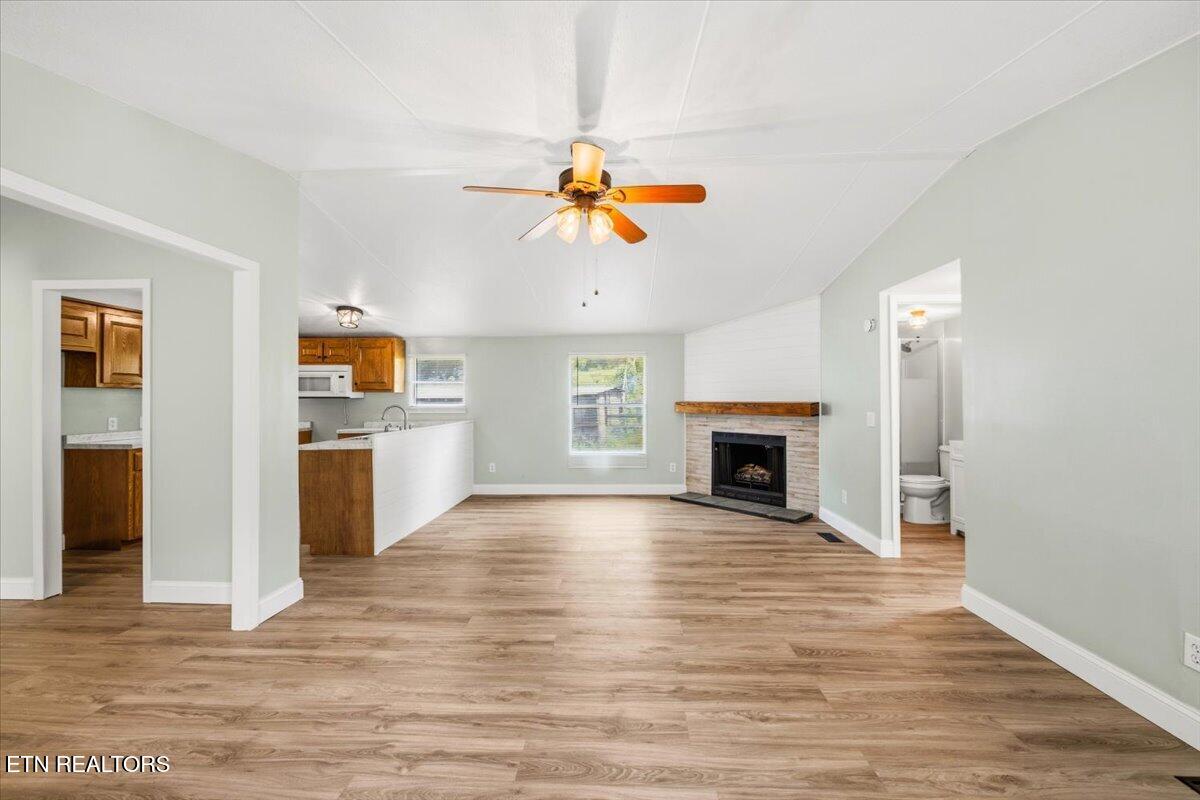 123 Sweat Lane Lafollette TN 37766