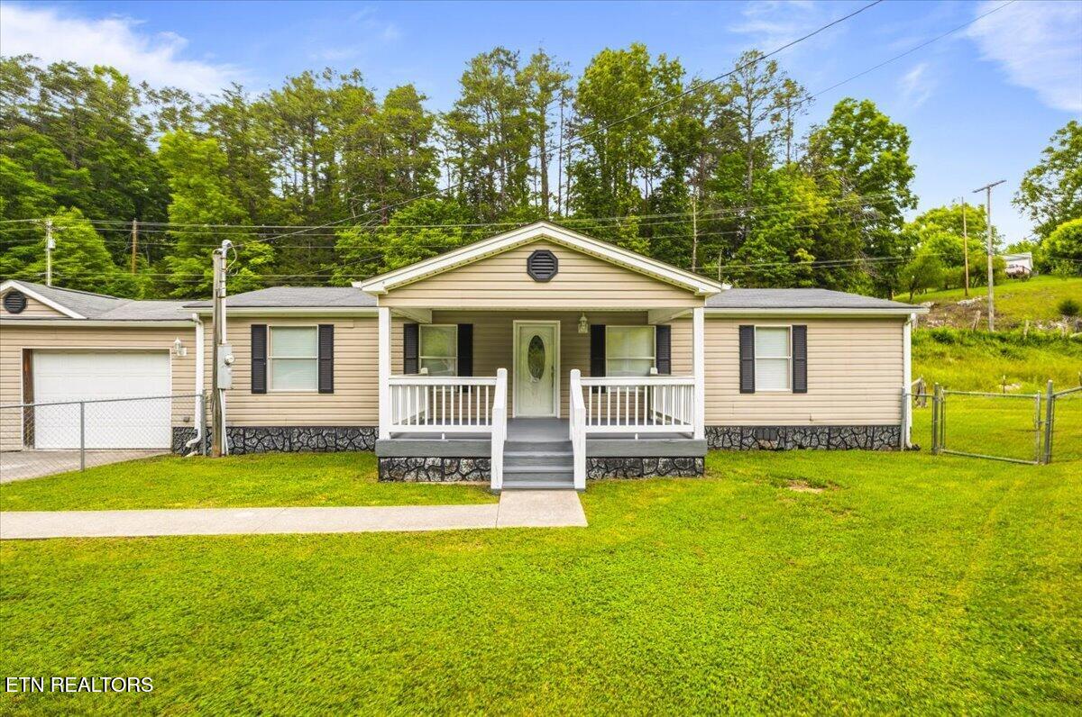 123 Sweat Lane Lafollette TN 37766