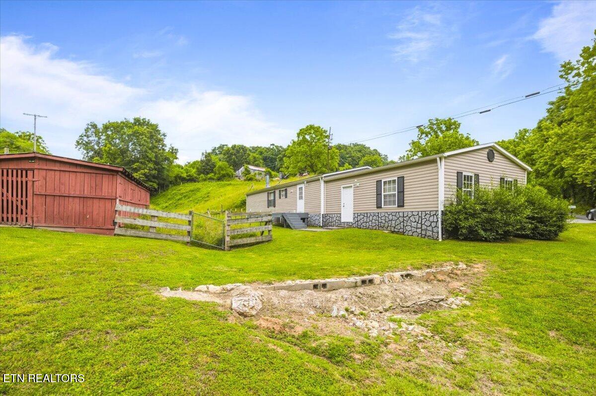 123 Sweat Lane Lafollette TN 37766