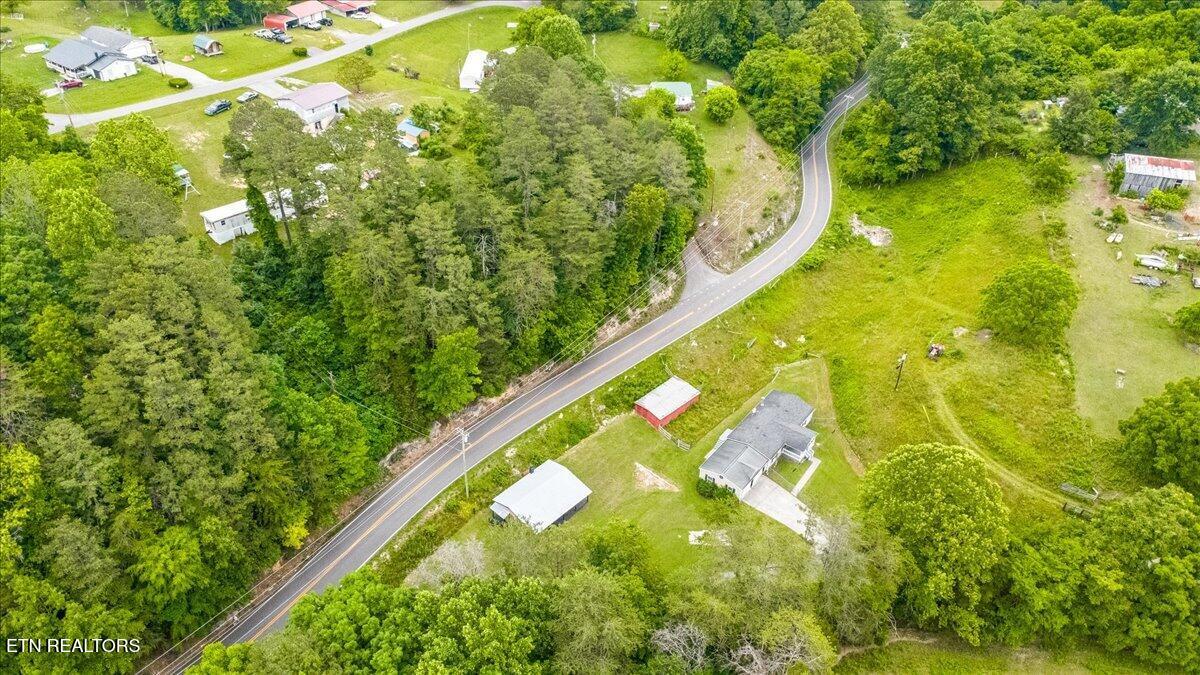 123 Sweat Lane Lafollette TN 37766
