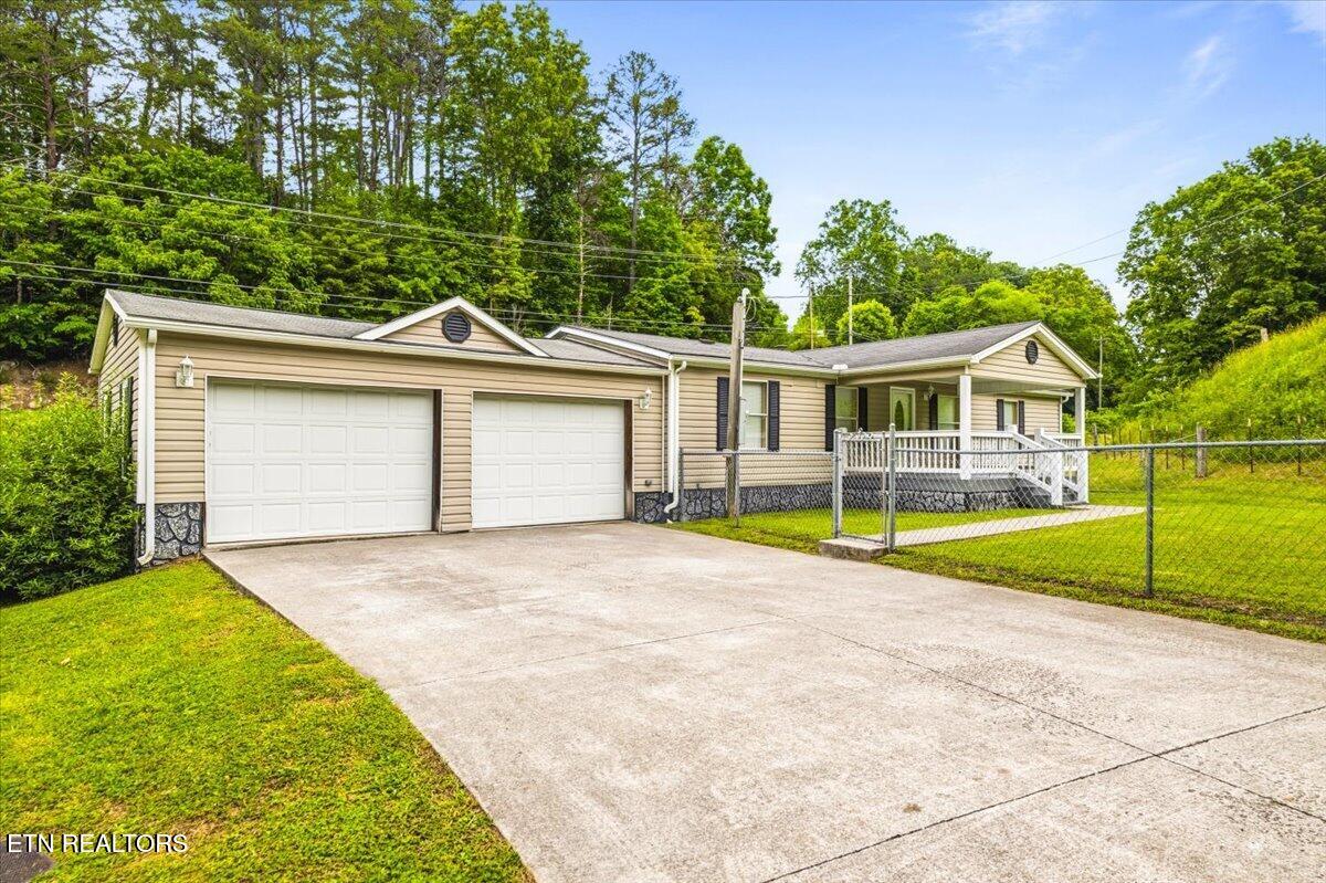 123 Sweat Lane Lafollette TN 37766