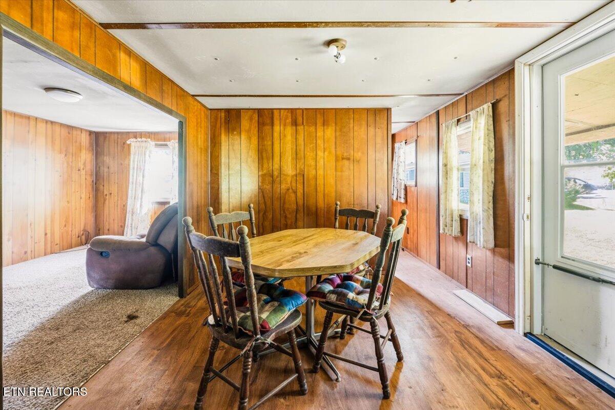 123 Sweat Lane Lafollette TN 37766
