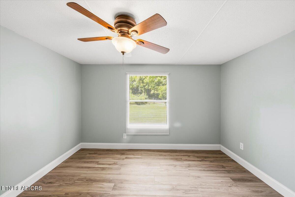 123 Sweat Lane Lafollette TN 37766