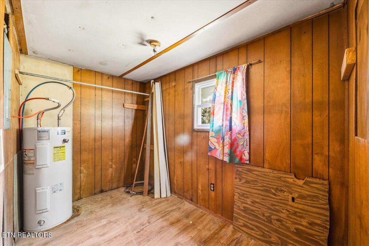123 Sweat Lane Lafollette TN 37766