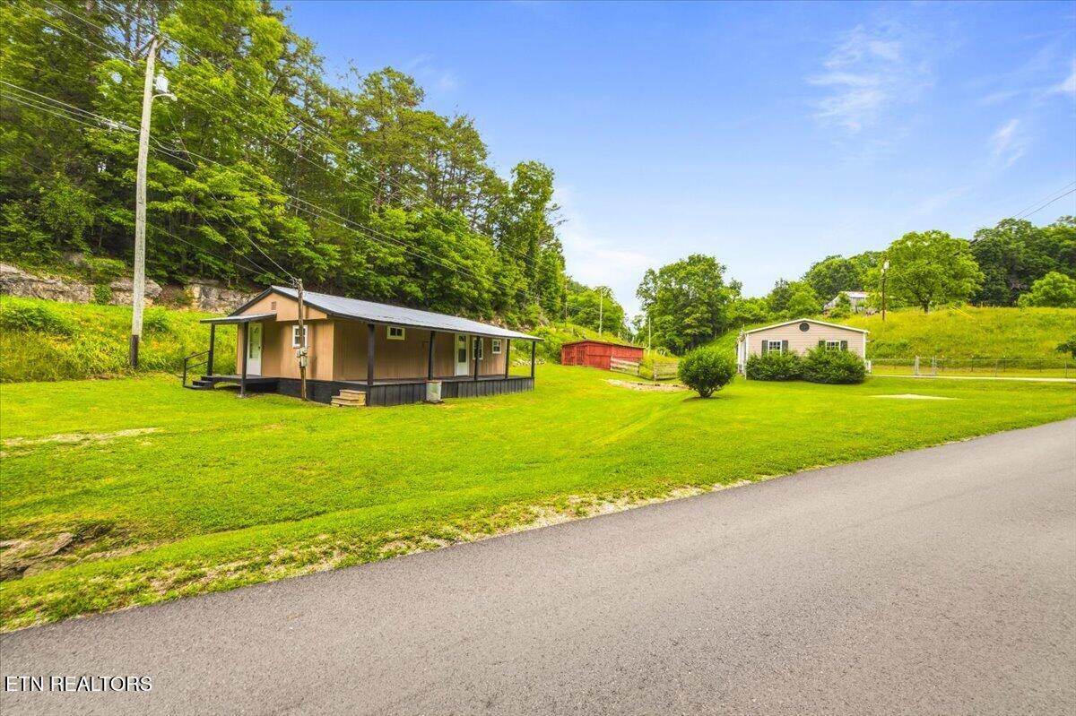 123 Sweat Lane Lafollette TN 37766