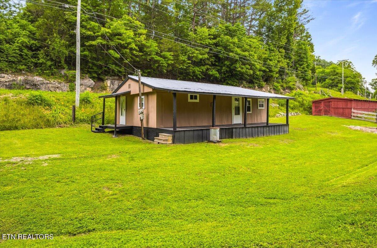 123 Sweat Lane Lafollette TN 37766